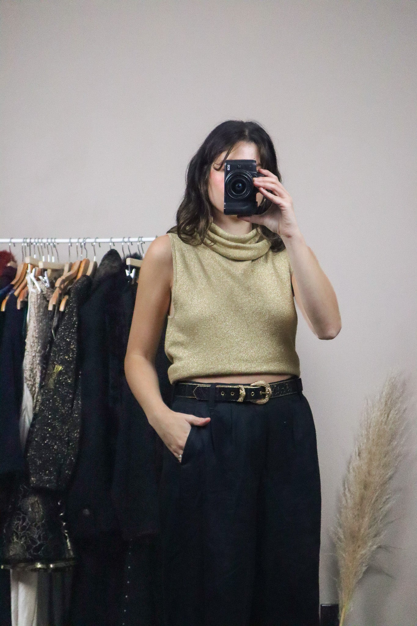 Made in Korea x Vintage x Shimmer Cowl Neck Tank (M/L)