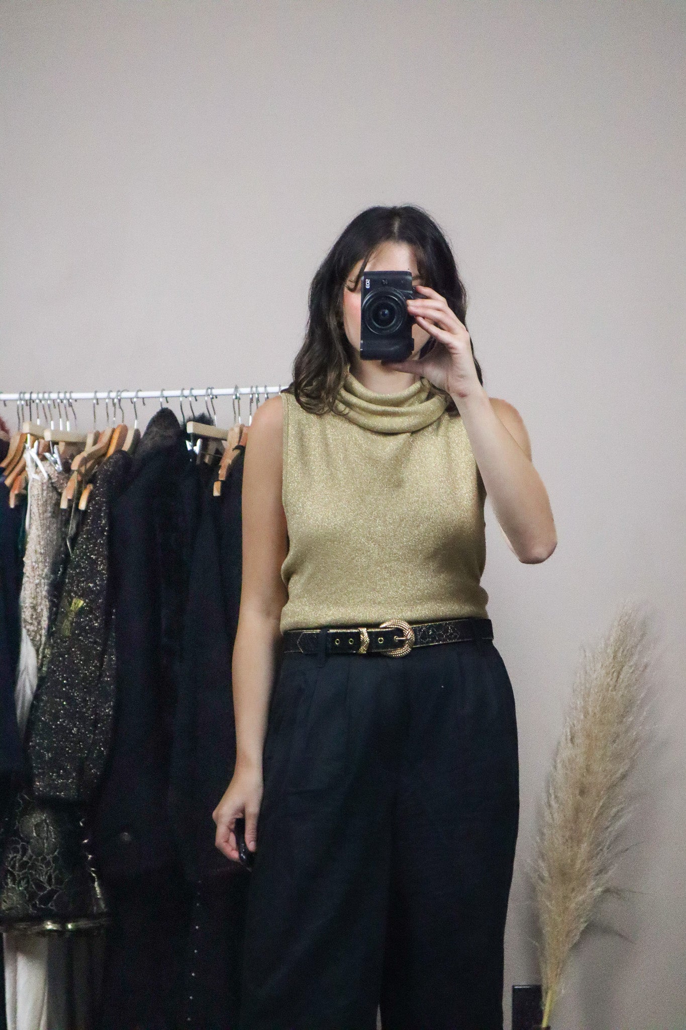 Made in Korea x Vintage x Shimmer Cowl Neck Tank (M/L)