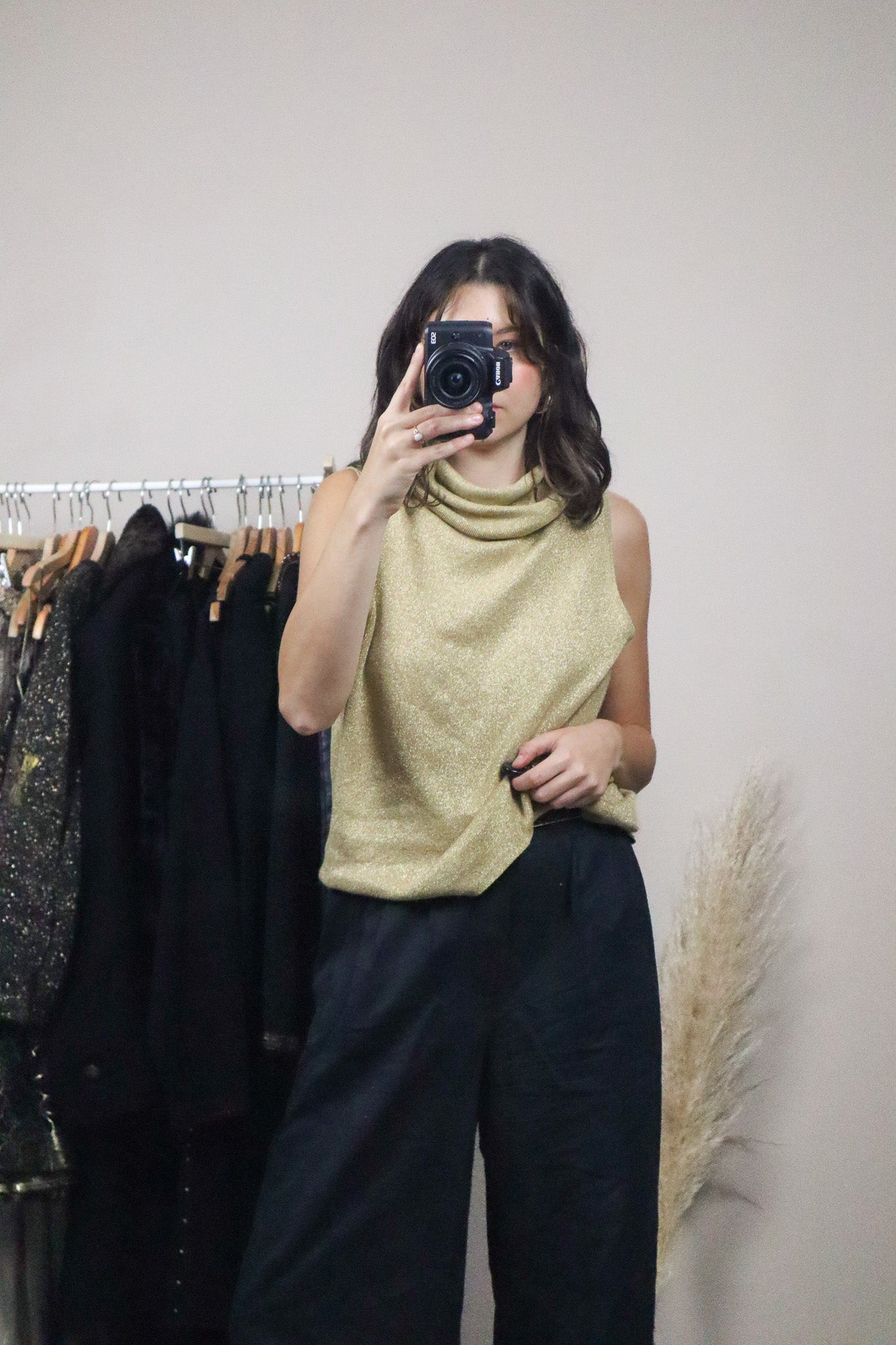 Made in Korea x Vintage x Shimmer Cowl Neck Tank (M/L)