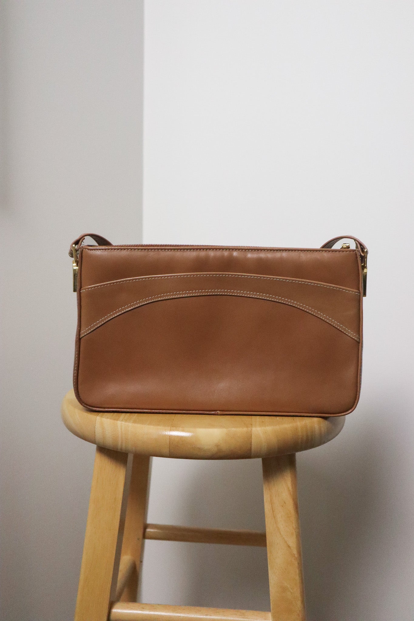 Made in Canada x Vintage x Shoulder Bag