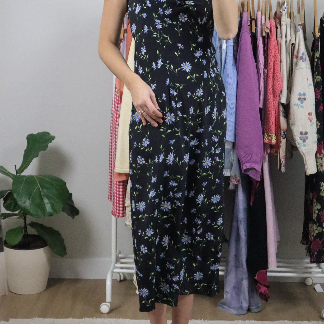 Made in Canada x Vintage x Floral Maxi Dress (4)