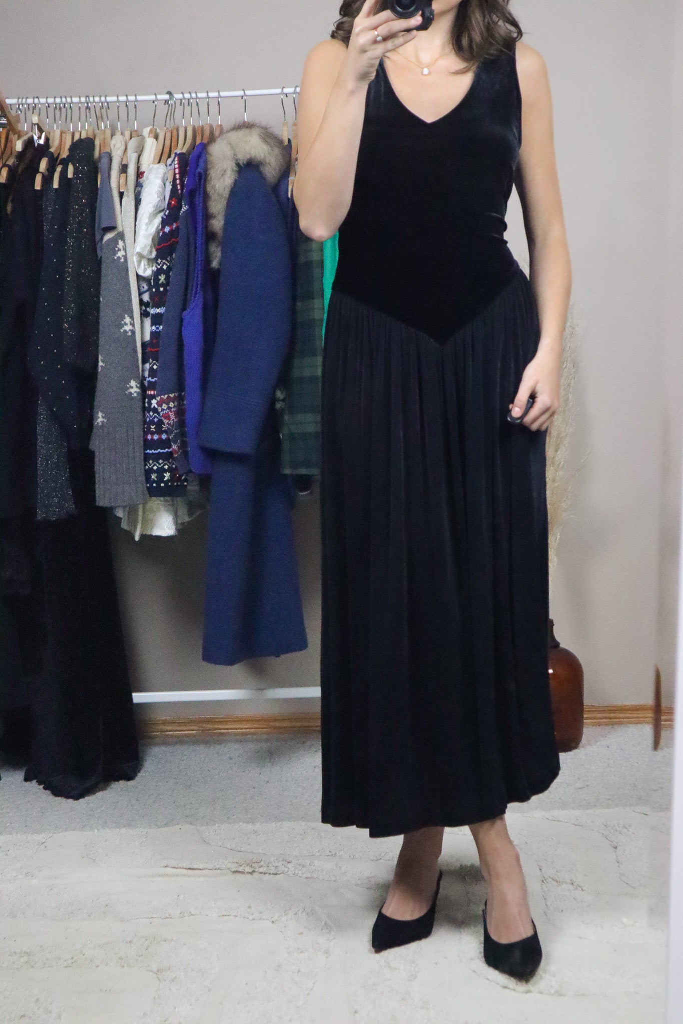 Made in Canada x Vintage x Velvet Drop Waist Dress (10)