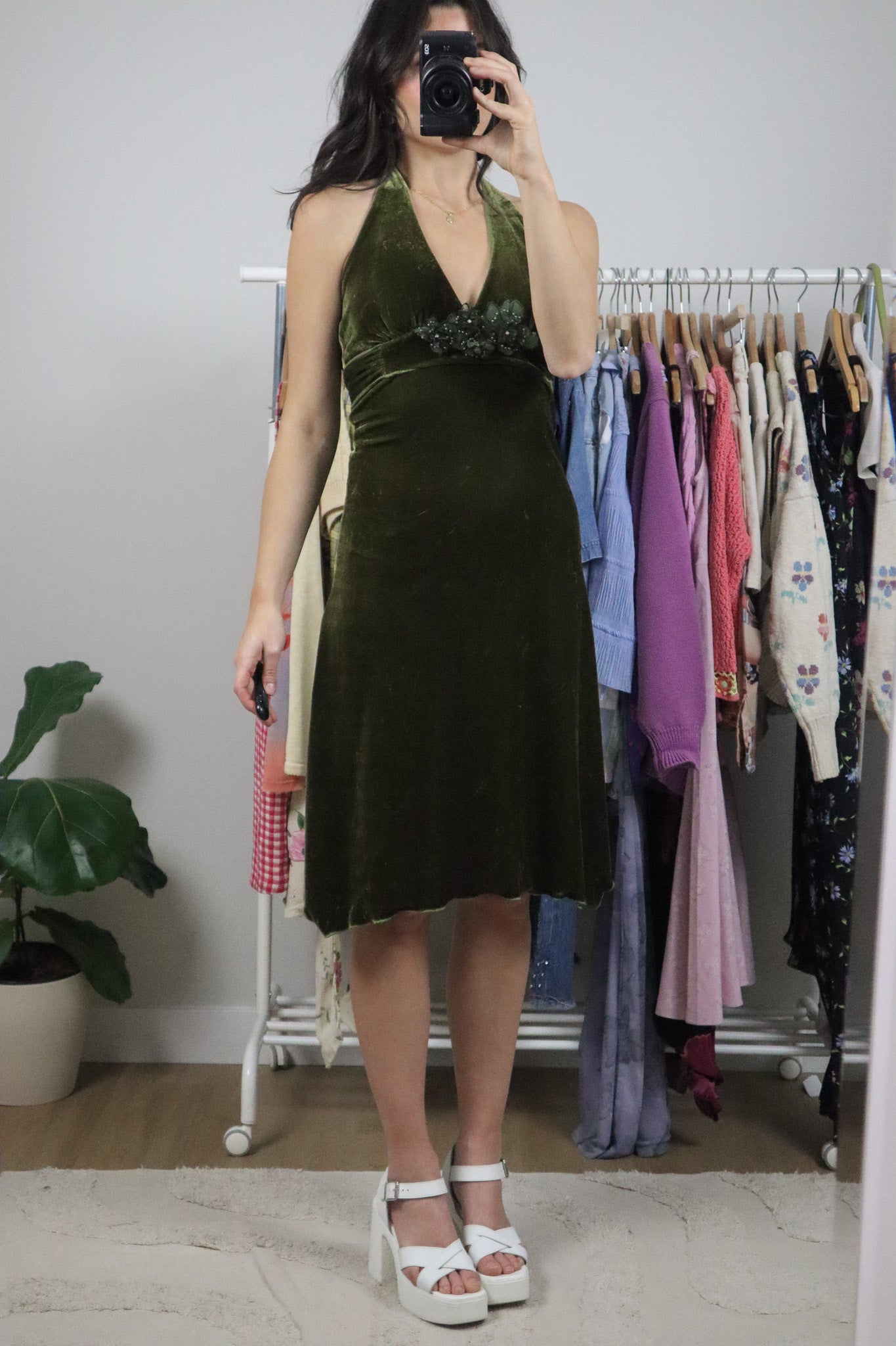 Made in USA x Vintage x Velvet Halter Midi Dress (S/M)