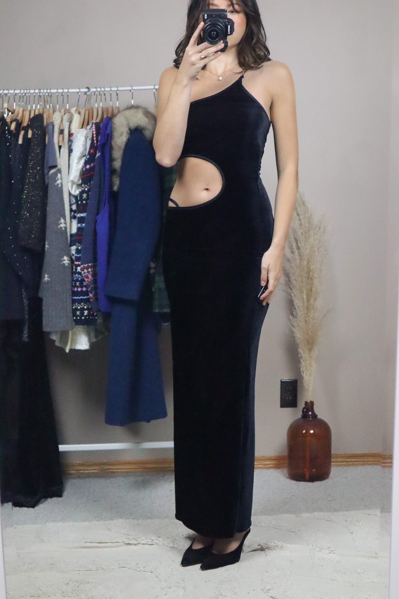 Made in USA x Vintage x Velvet Cut Out Dress (S)