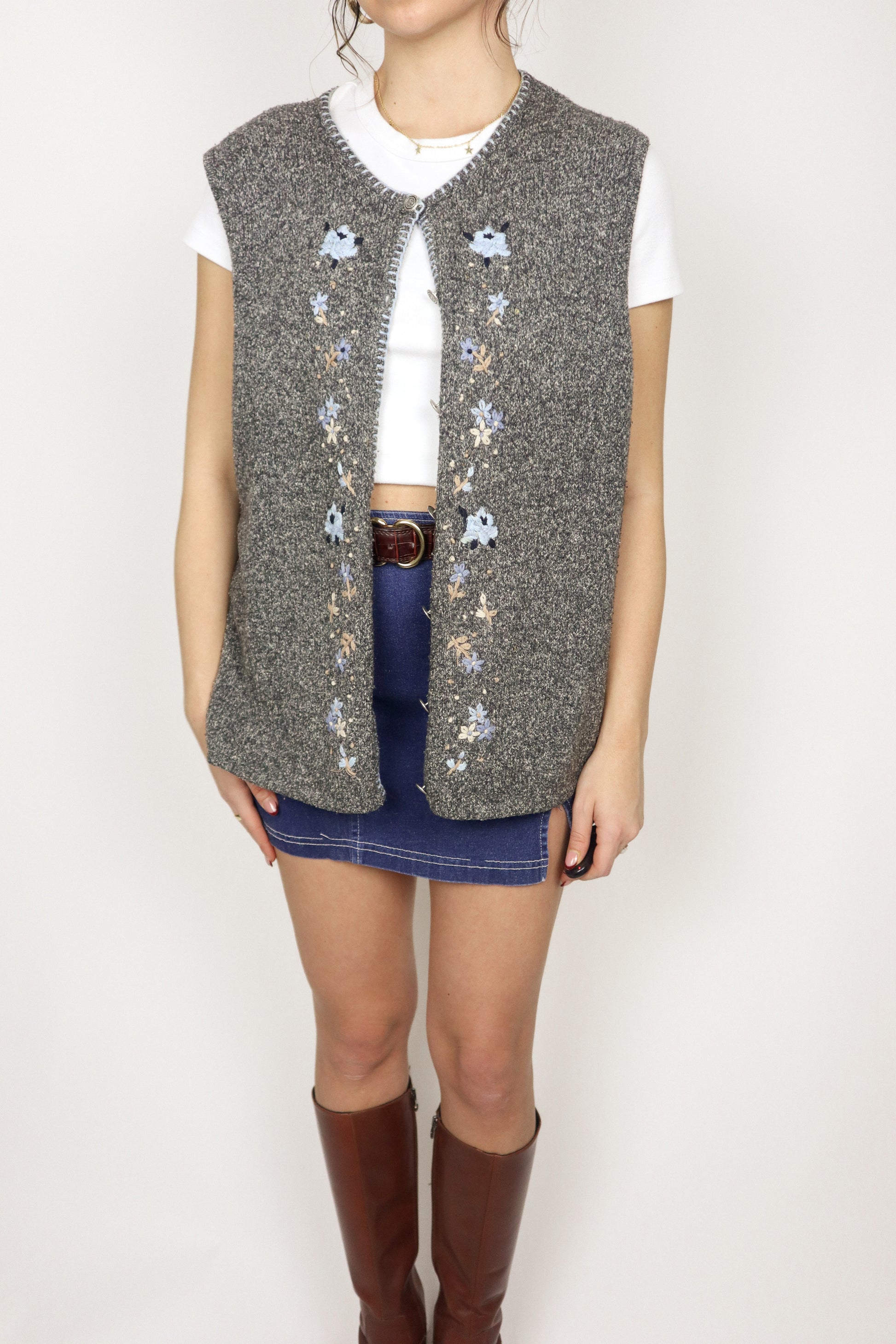 Vintage x Embroidered Vest (L/XL)