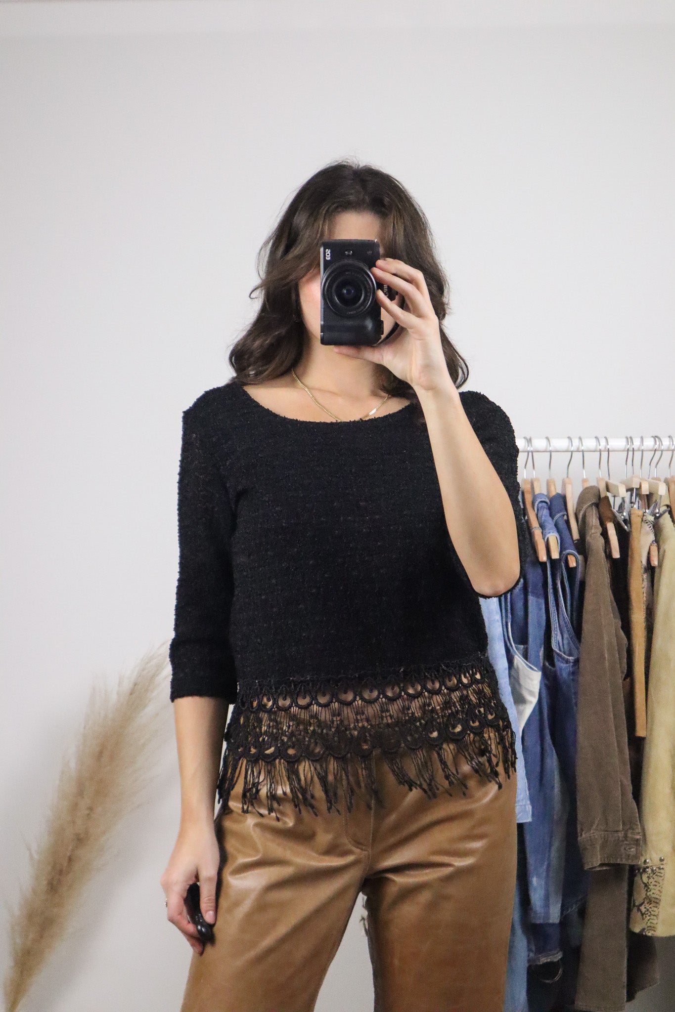 Made in Canada x Vintage x Lace & Fringe Top (M)