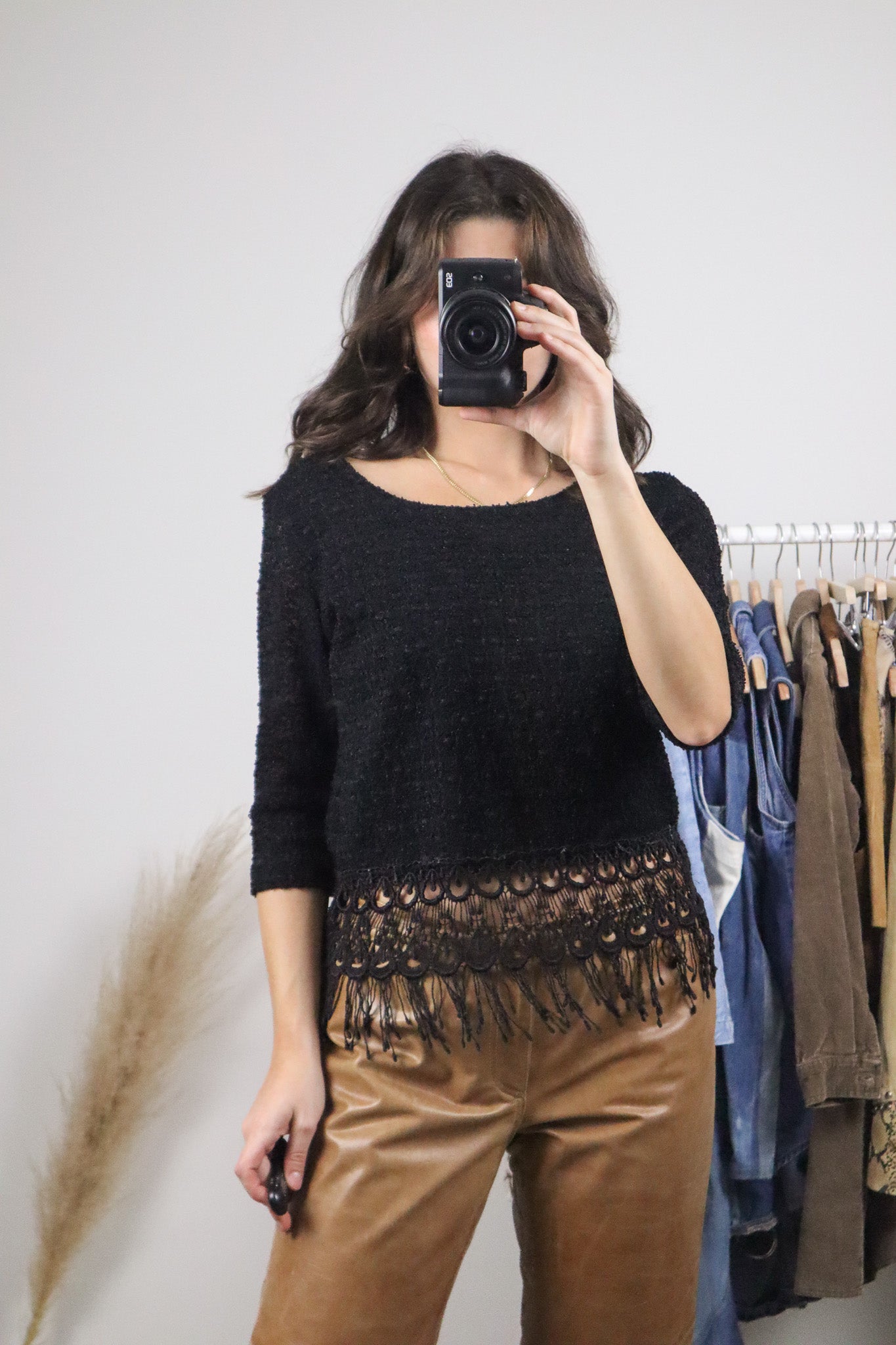 Made in Canada x Vintage x Lace & Fringe Top (M)