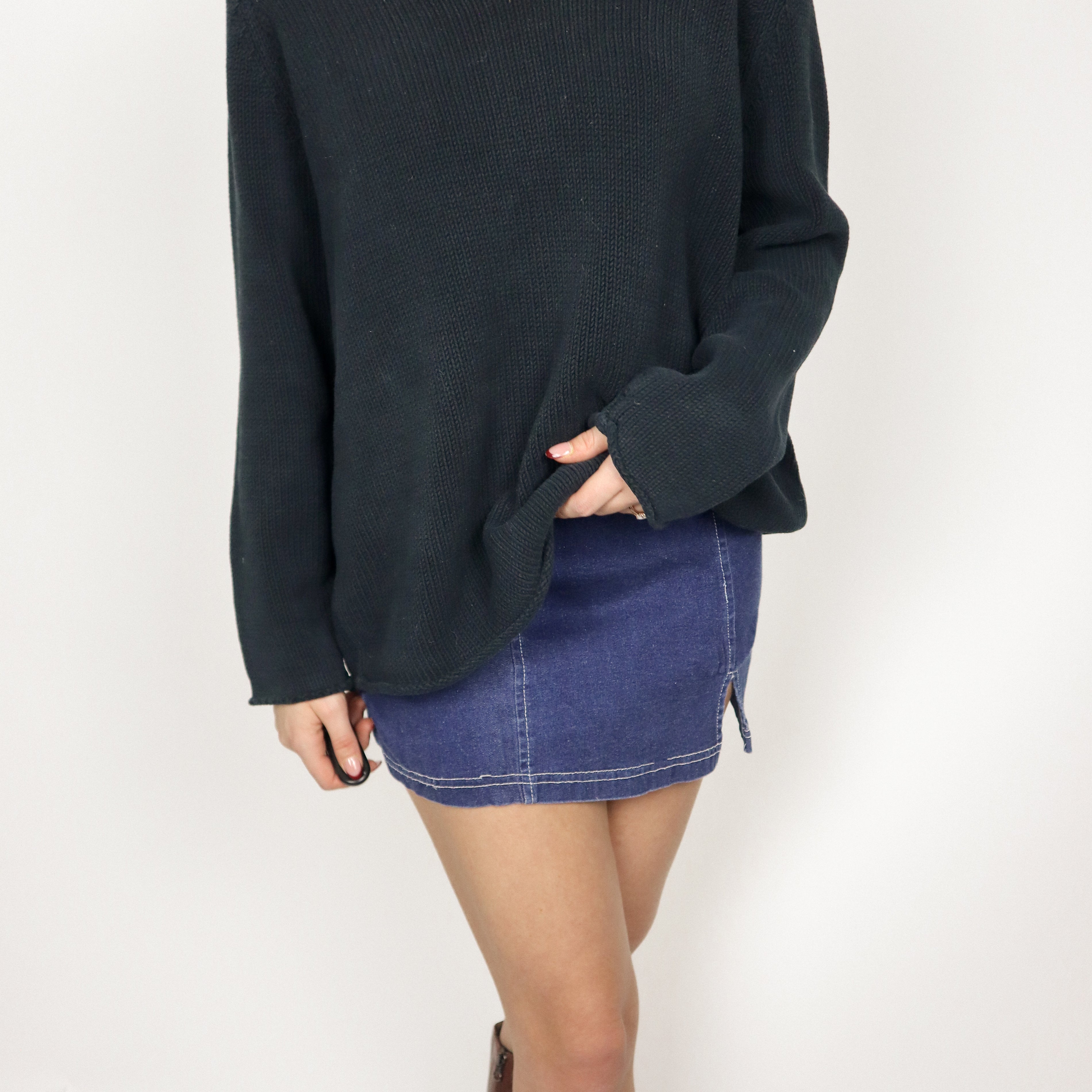 Vintage x Knit Sweater (S/M)