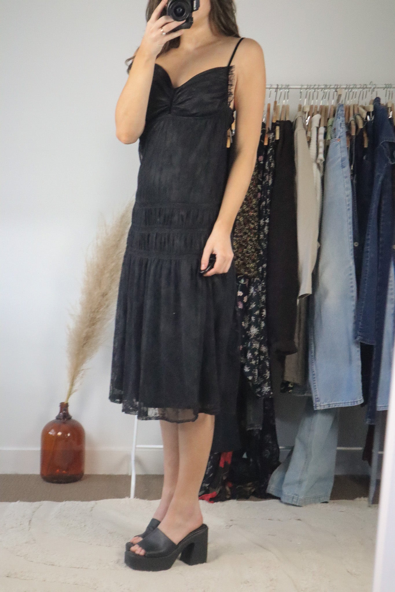 Vintage x Lace Midi Dress (8)