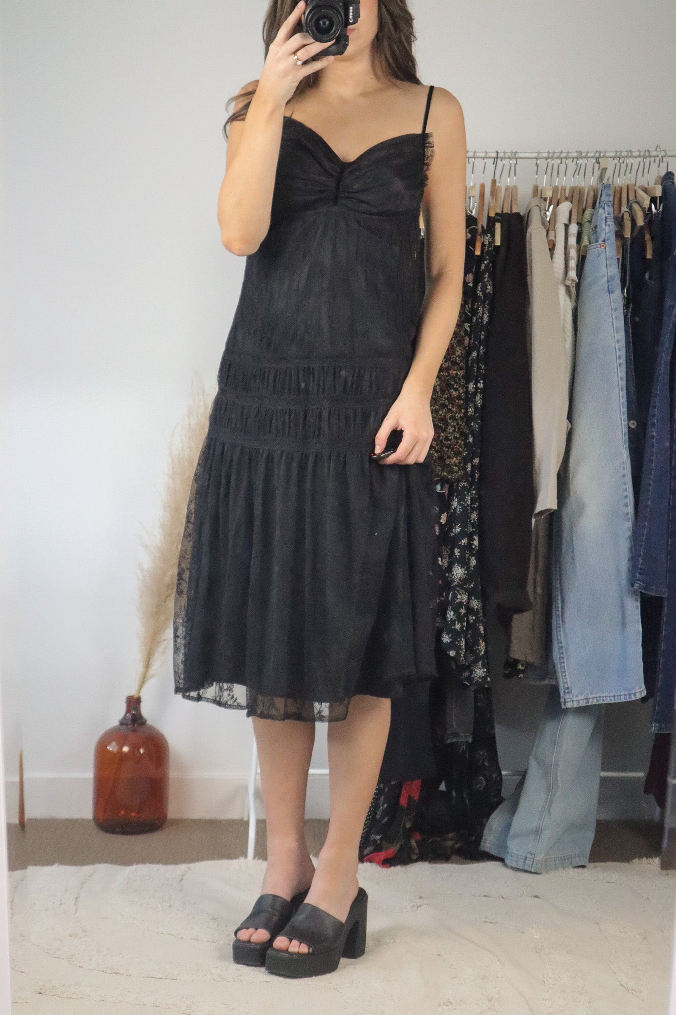 Vintage x Lace Midi Dress (8)