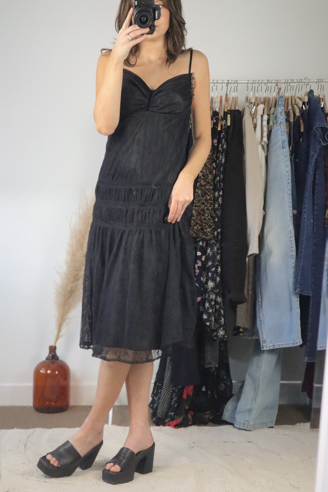 Vintage x Lace Midi Dress (8)