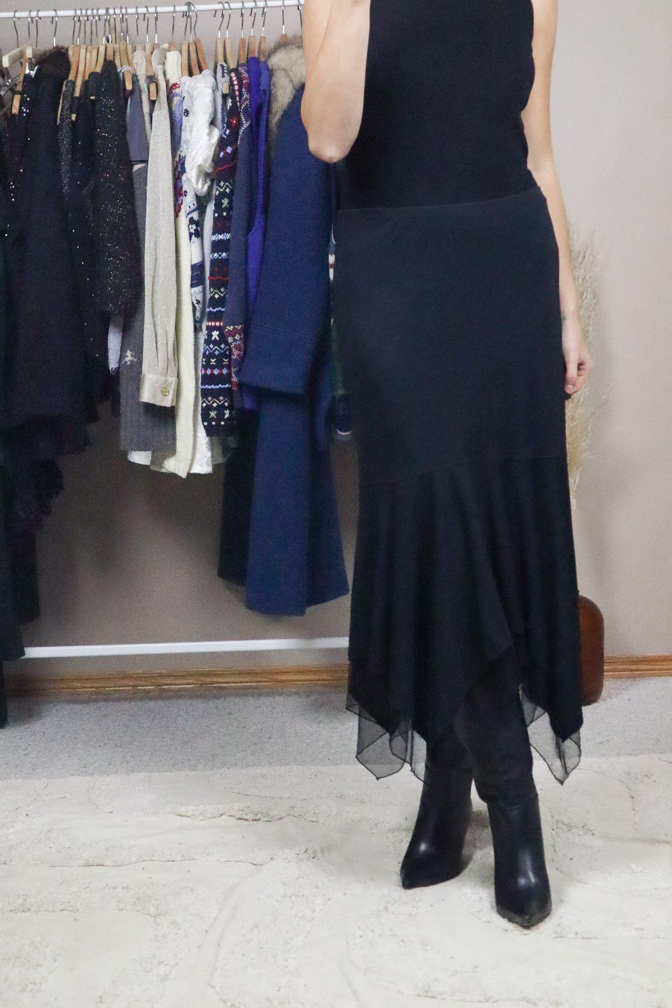 Vintage x Asymmetrical Midi Skirt (8/10)