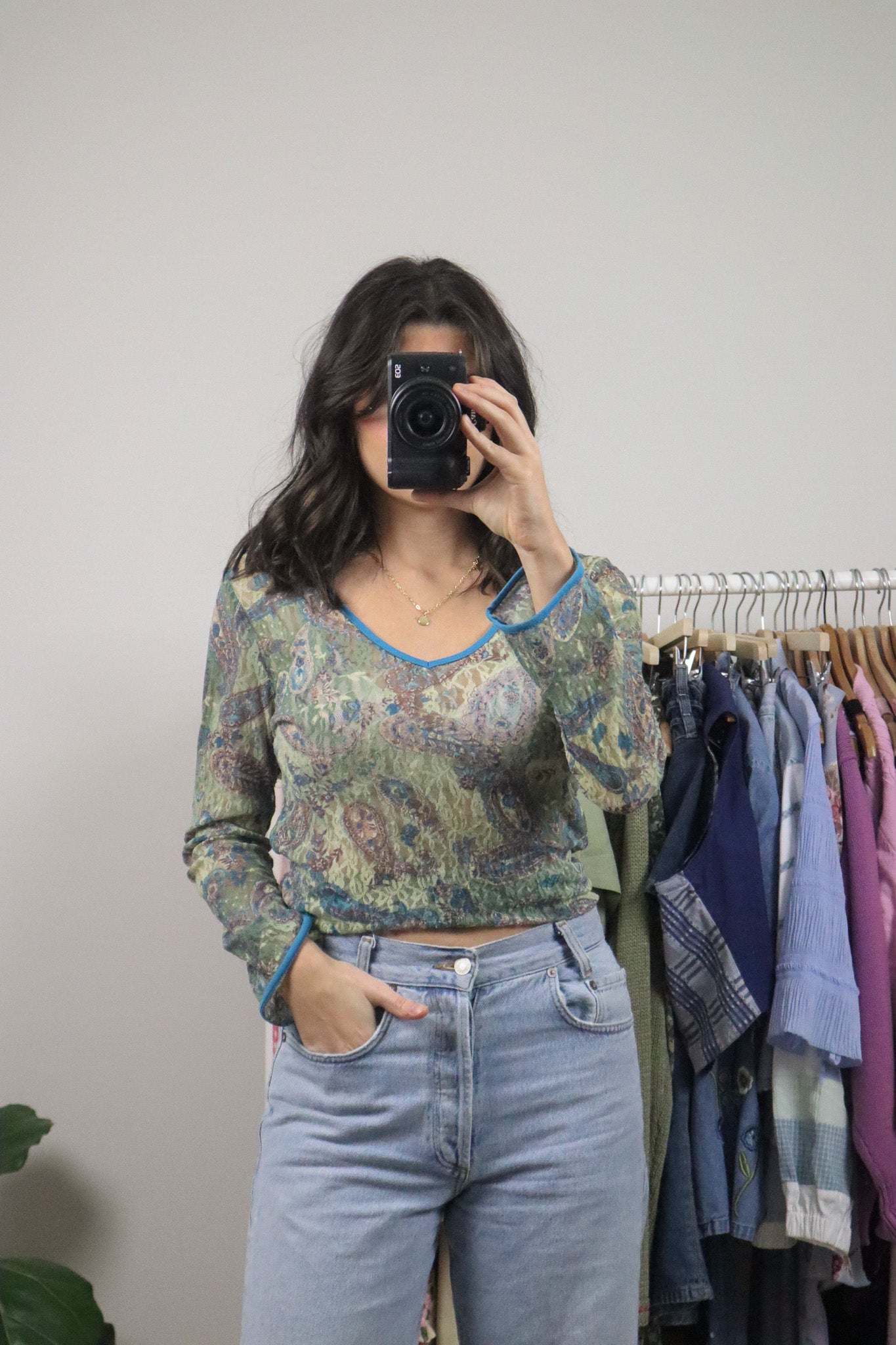 Made in Canada x Vintage x Paisley Lace Bell-Sleeve Top (M)