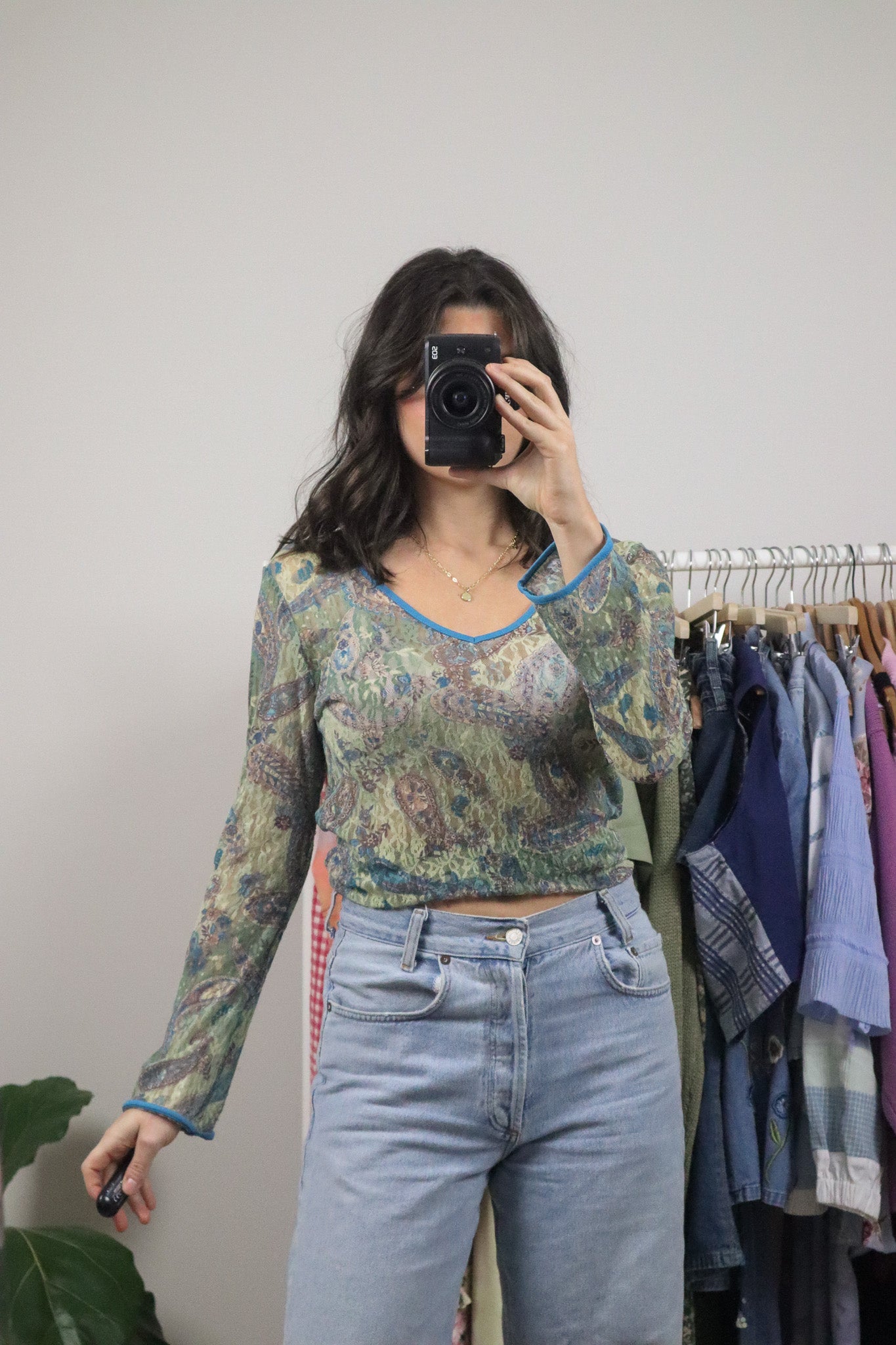 Made in Canada x Vintage x Paisley Lace Bell-Sleeve Top (M)