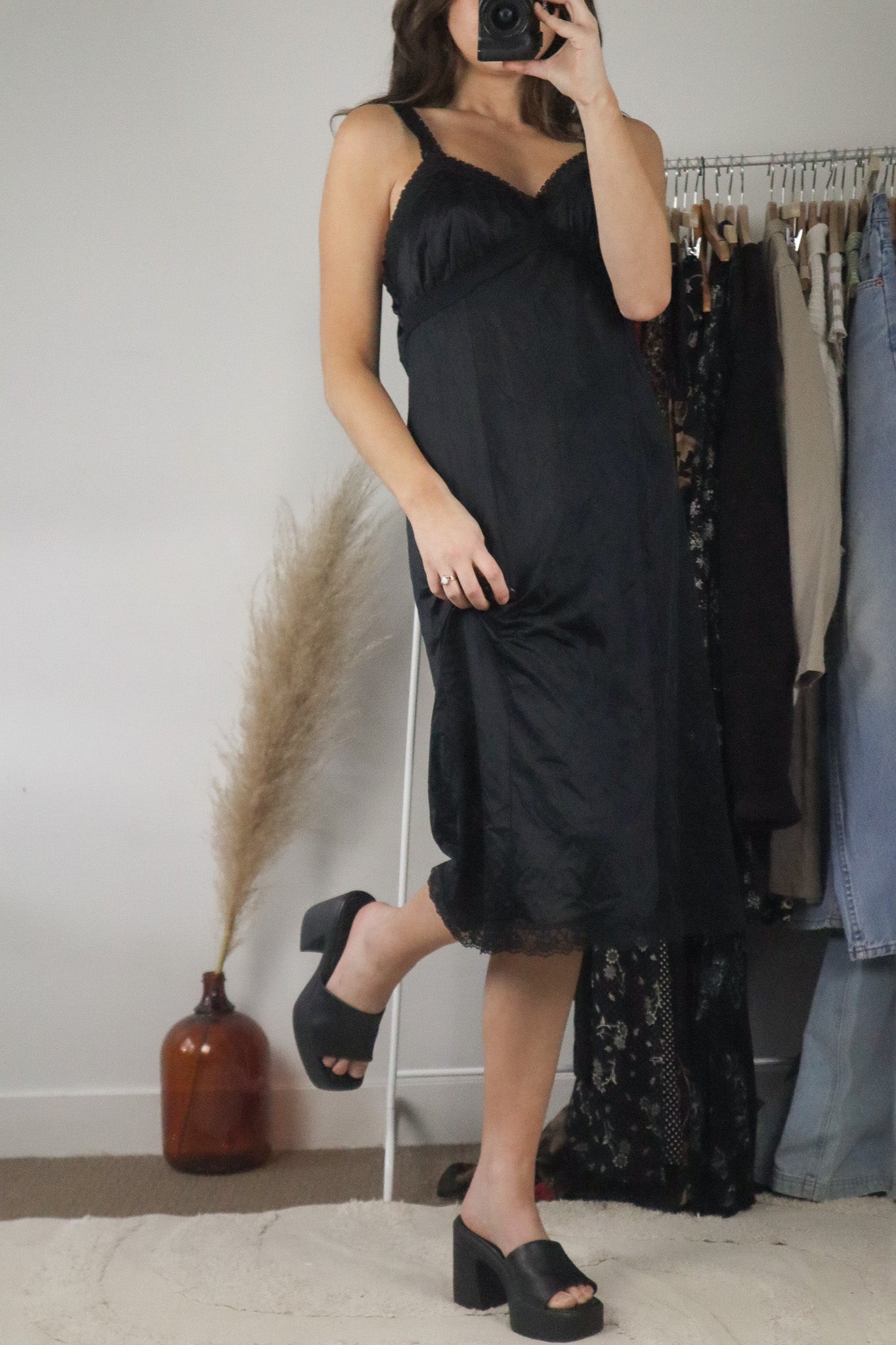 Made in Canada x Vintage x Slip Dress (M)