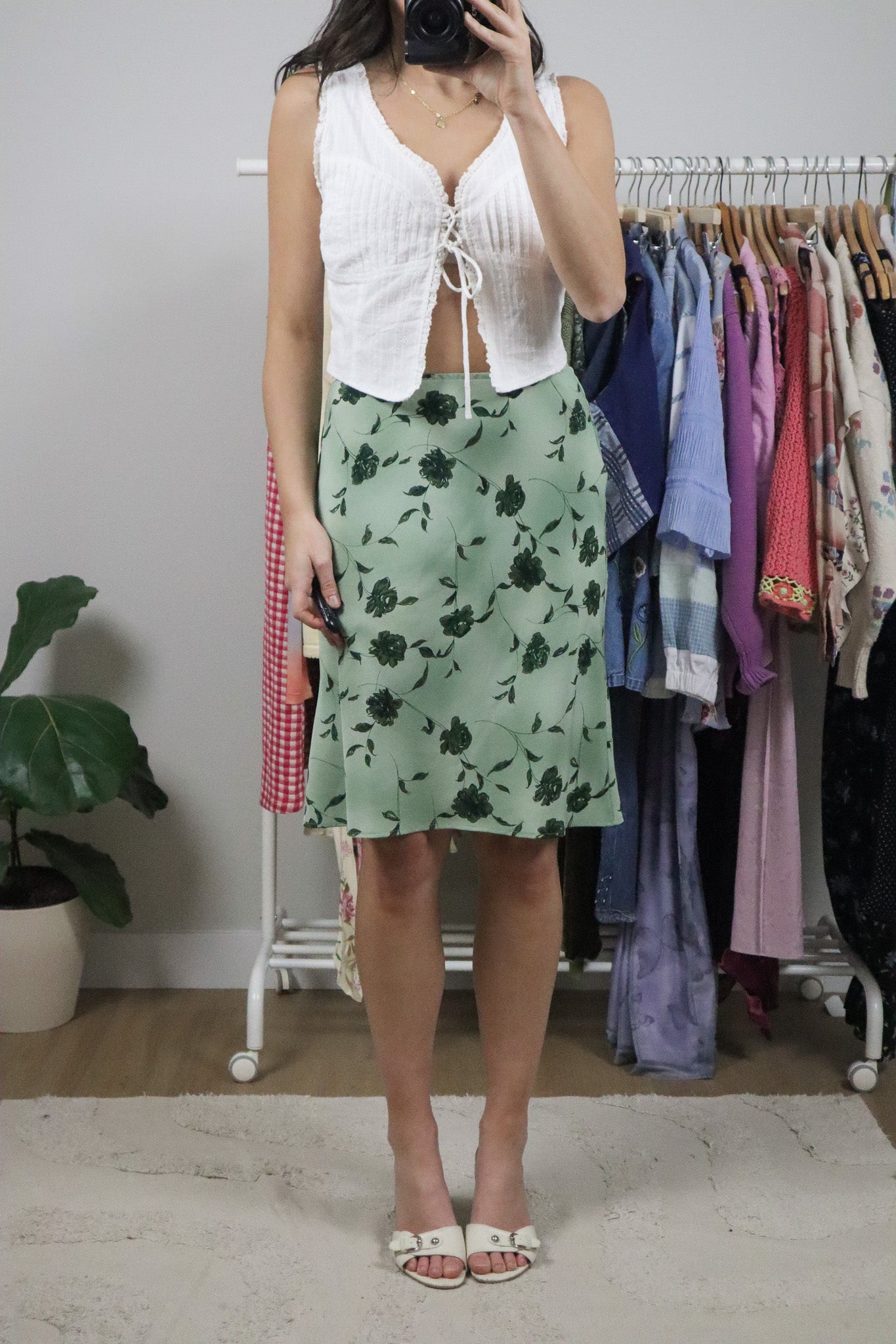 Made in USA x Vintage x Floral Midi Skirt (XS/S)