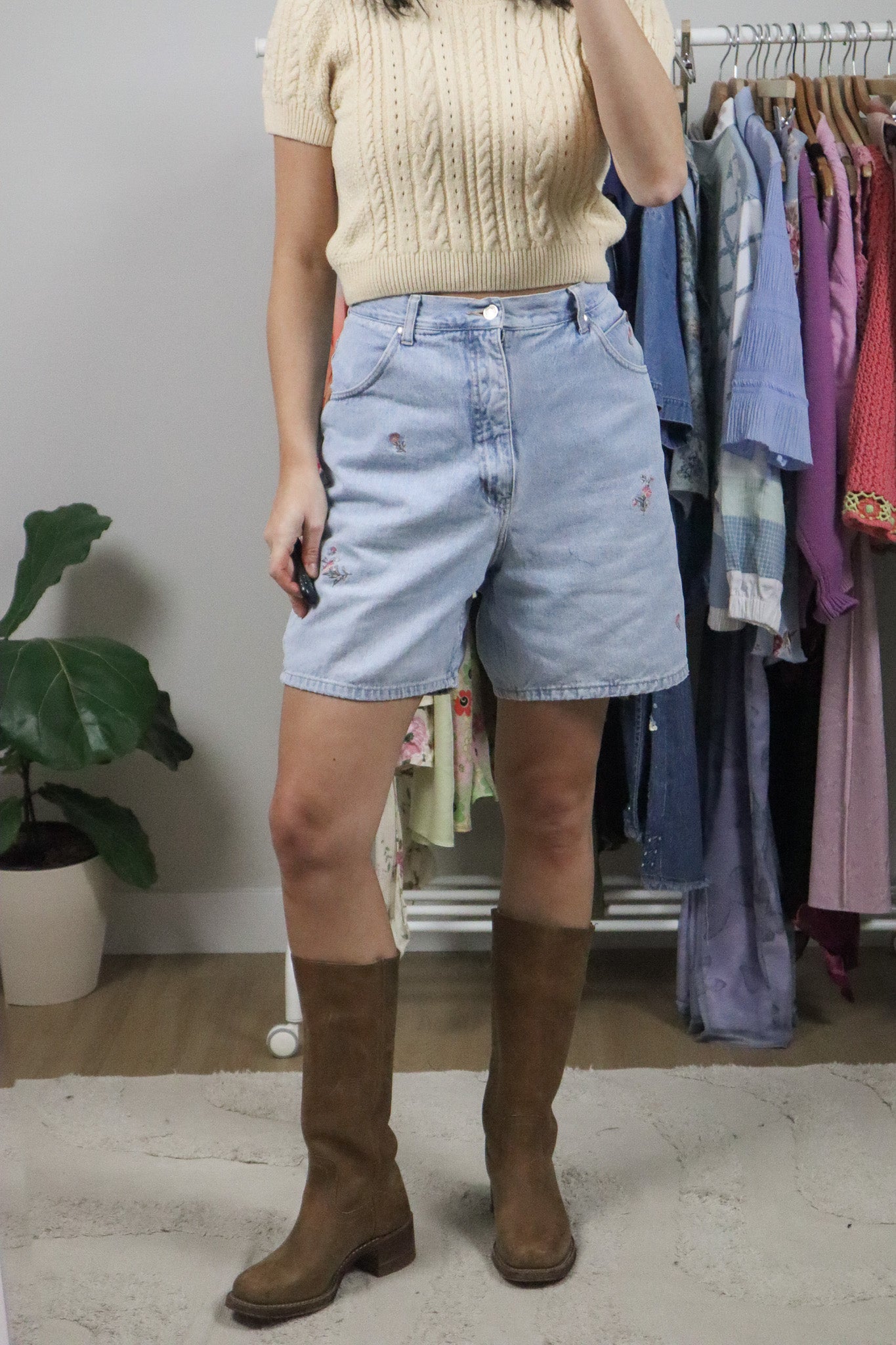 Vintage x Flower Embroidered Shorts (12)