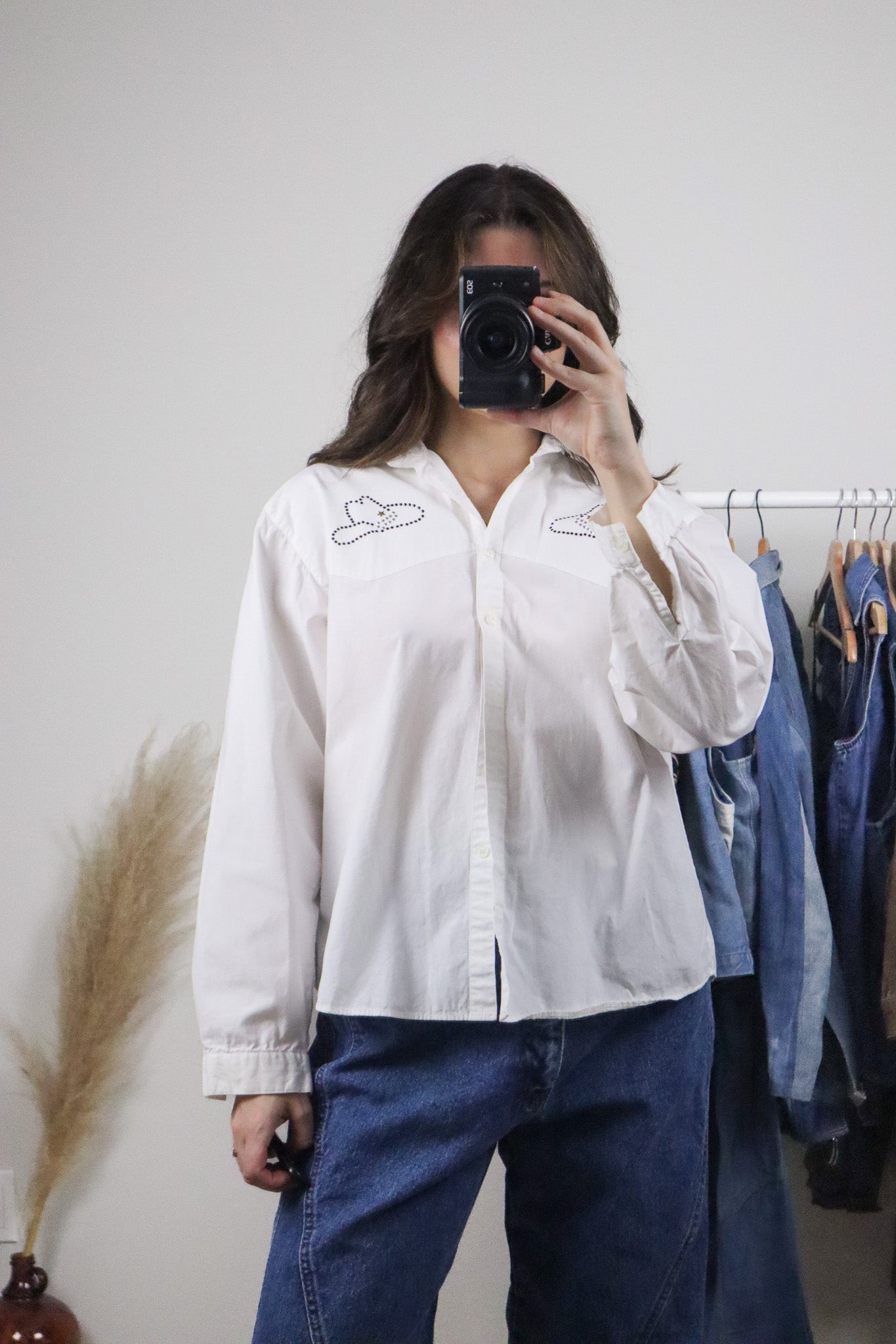 Made in Canada x Vintage x Cotton Studded Button Up (M)