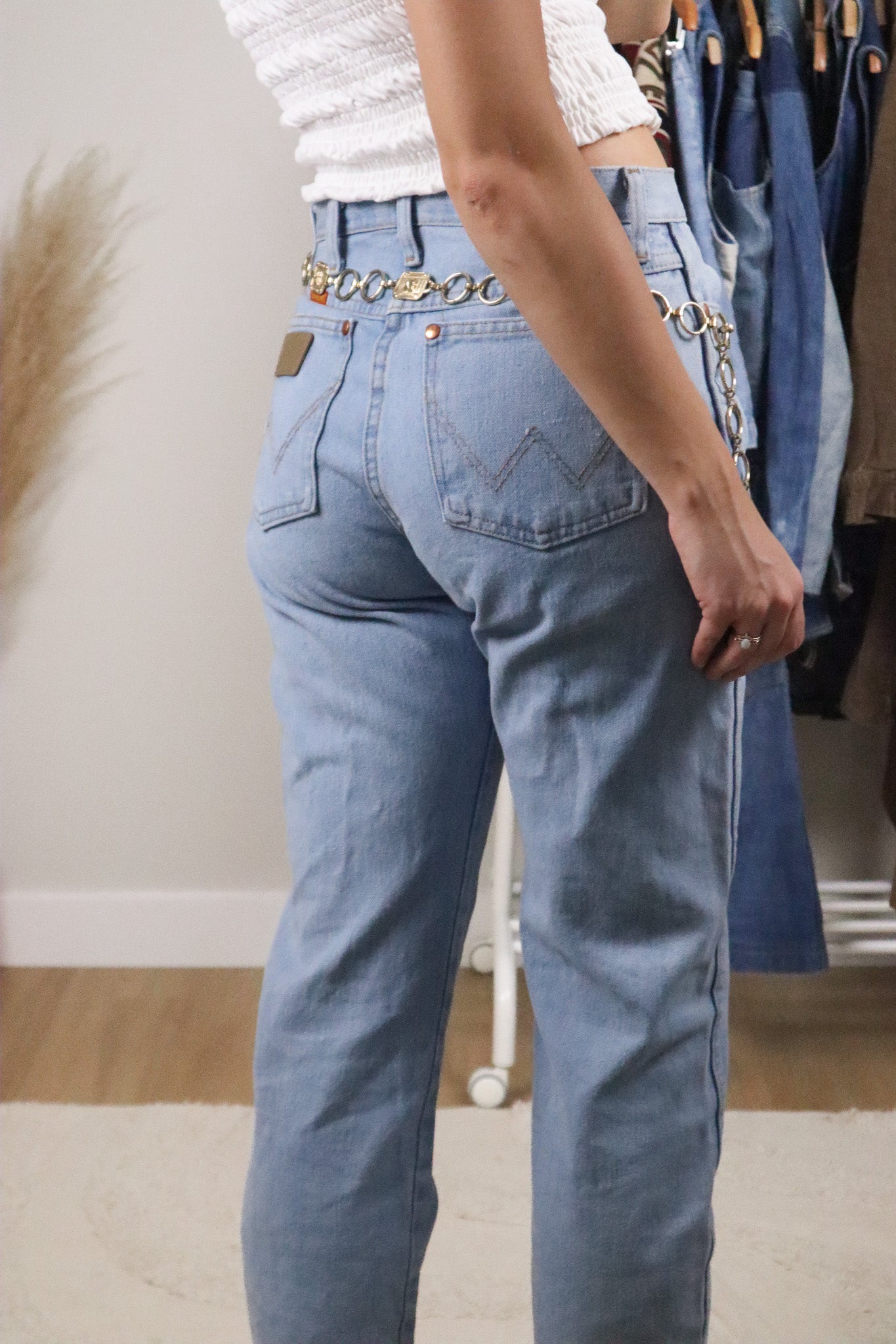 Vintage x Wrangler Jeans (2/4)