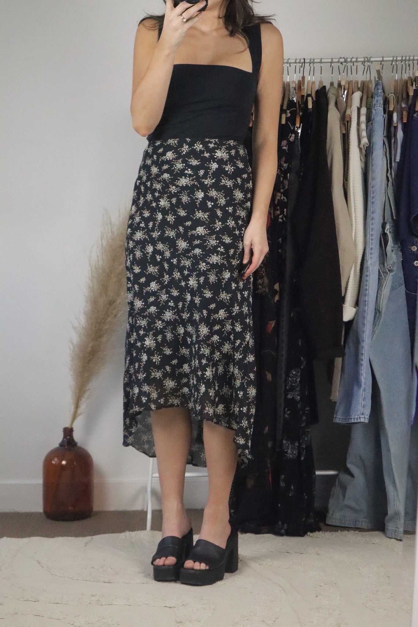 Vintage x Midi Floral Skirt (M)