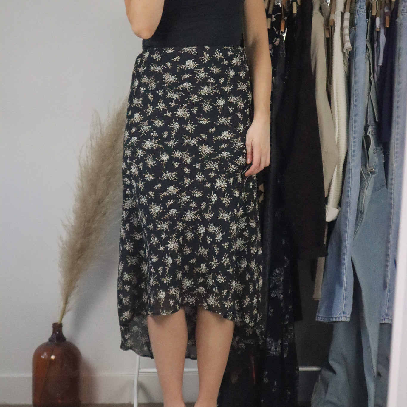 Vintage x Midi Floral Skirt (M)