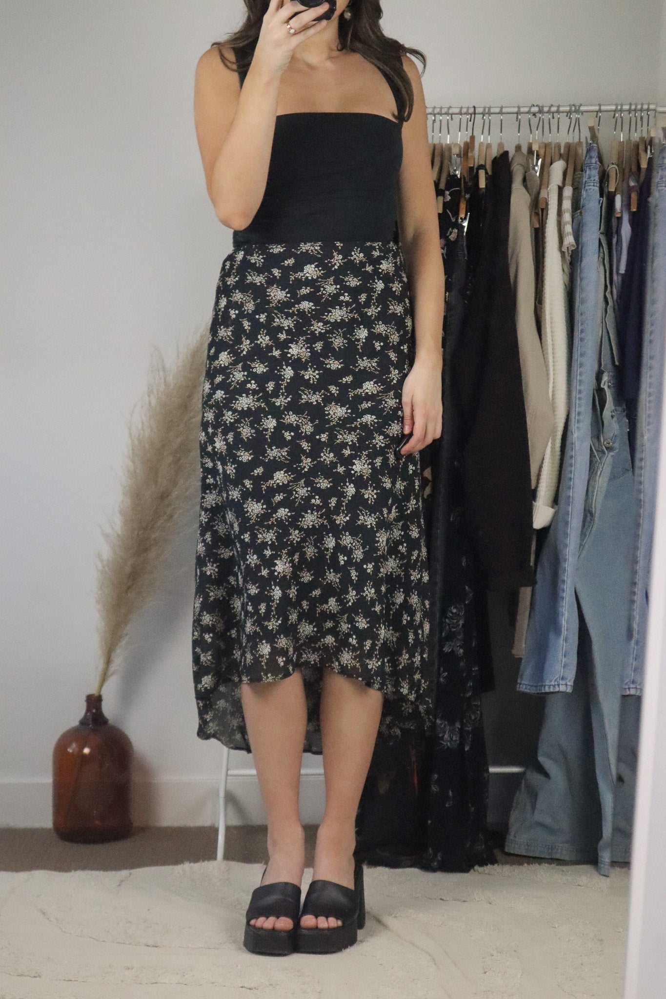 Vintage x Midi Floral Skirt (M)