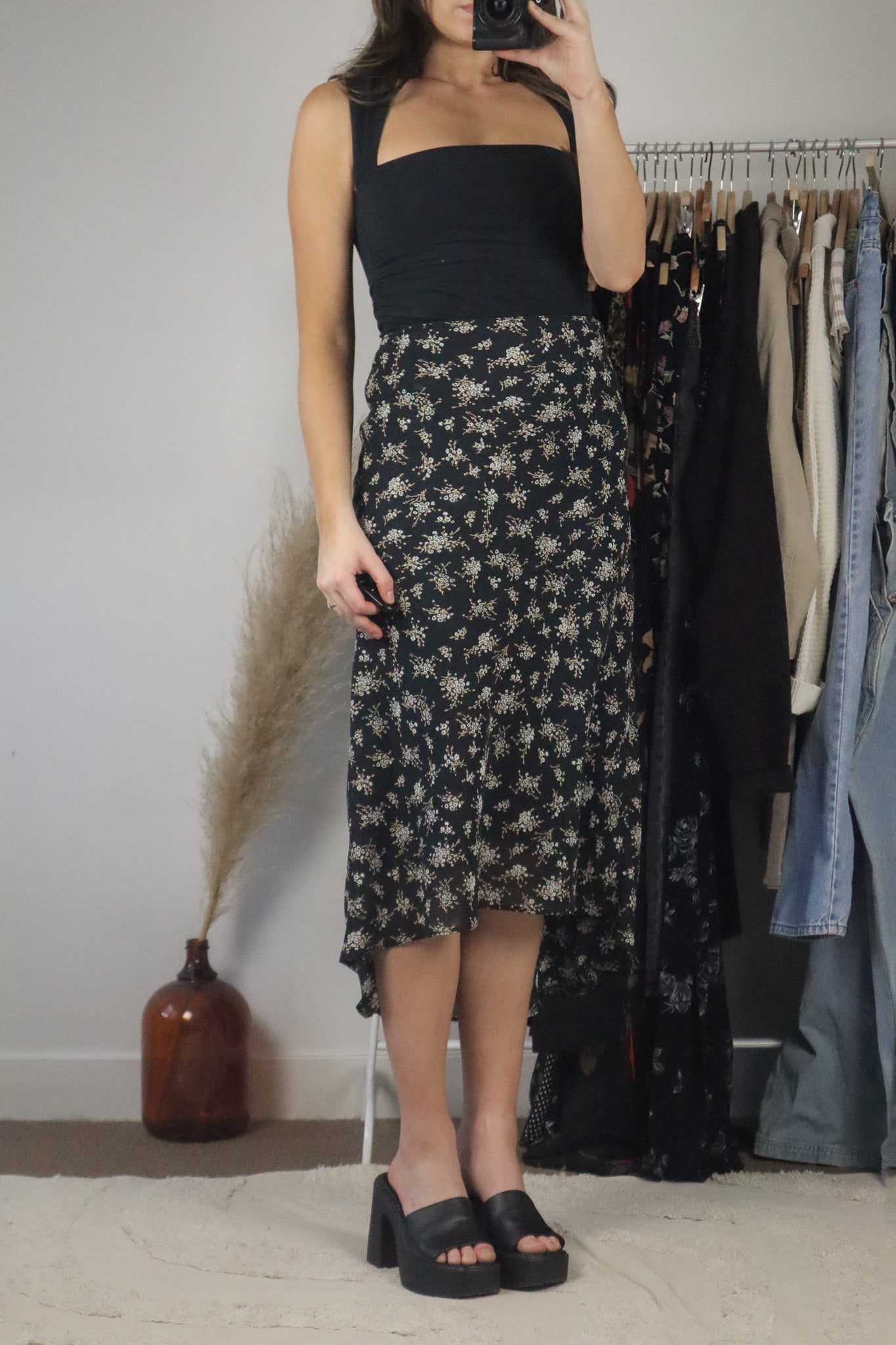 Vintage x Midi Floral Skirt (M)