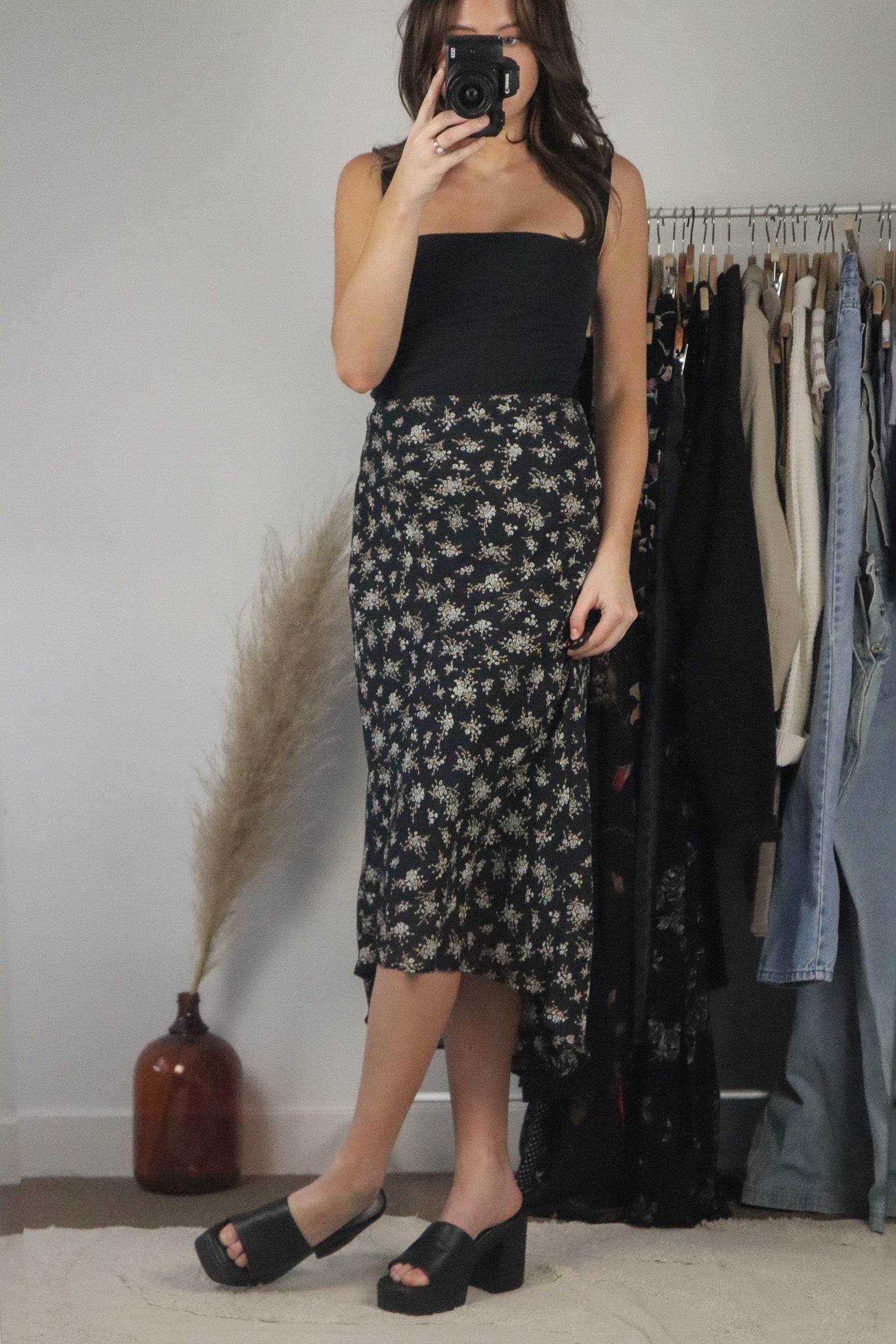 Vintage x Midi Floral Skirt (M)