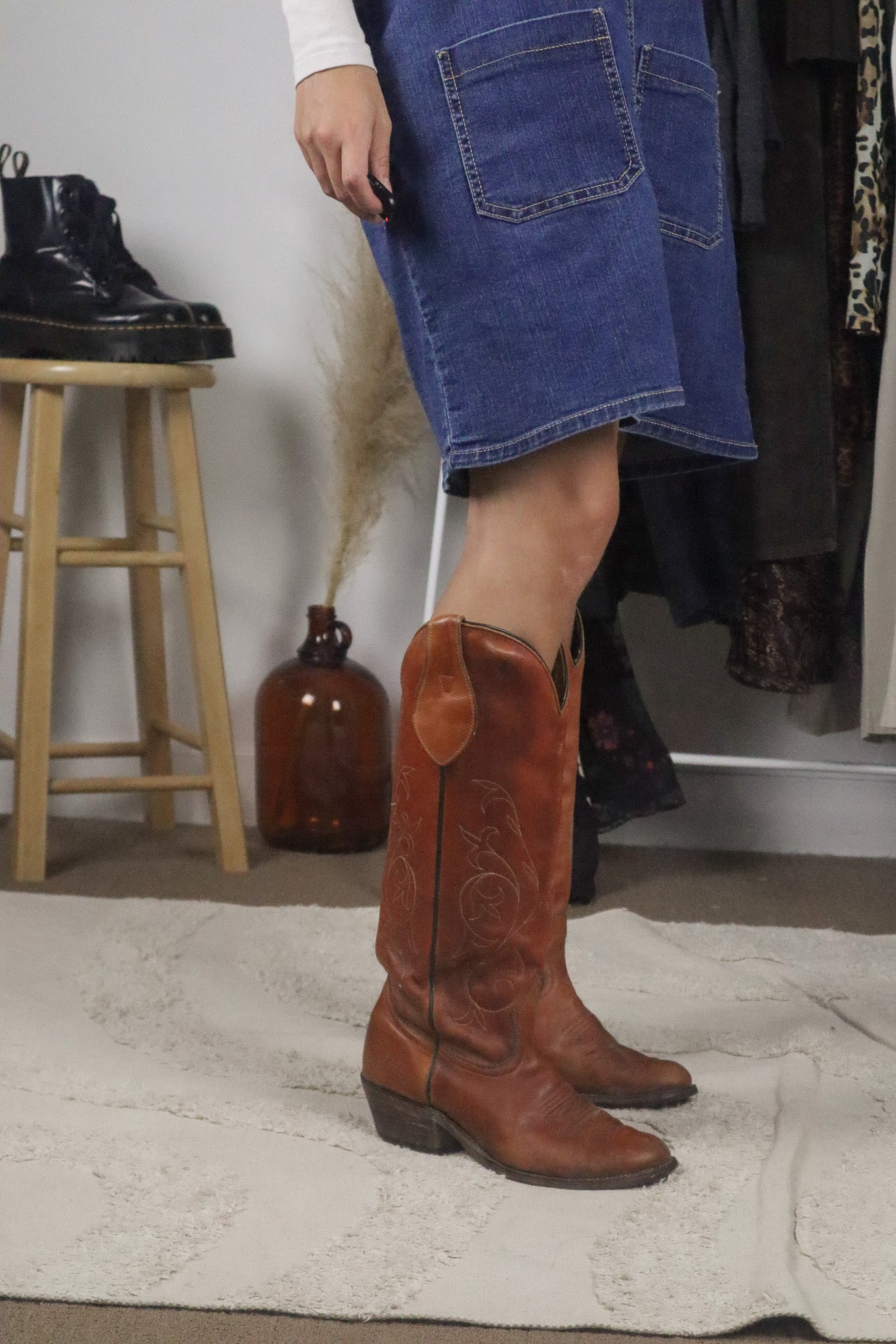 Vintage x Leather Cowgirl Boots (W9/9.5)