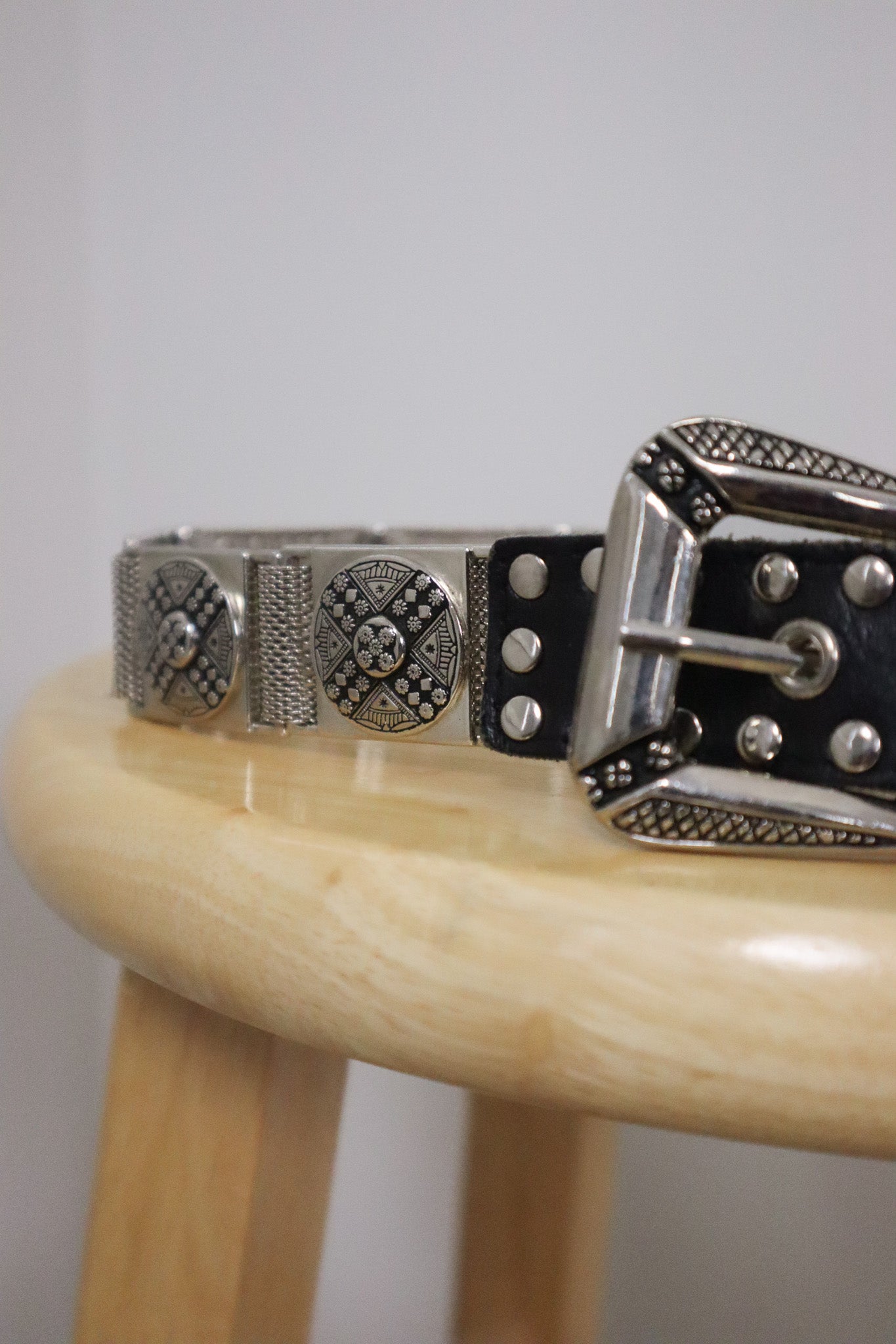 Vintage x Metal/Studded Leather Belt (XS/S)