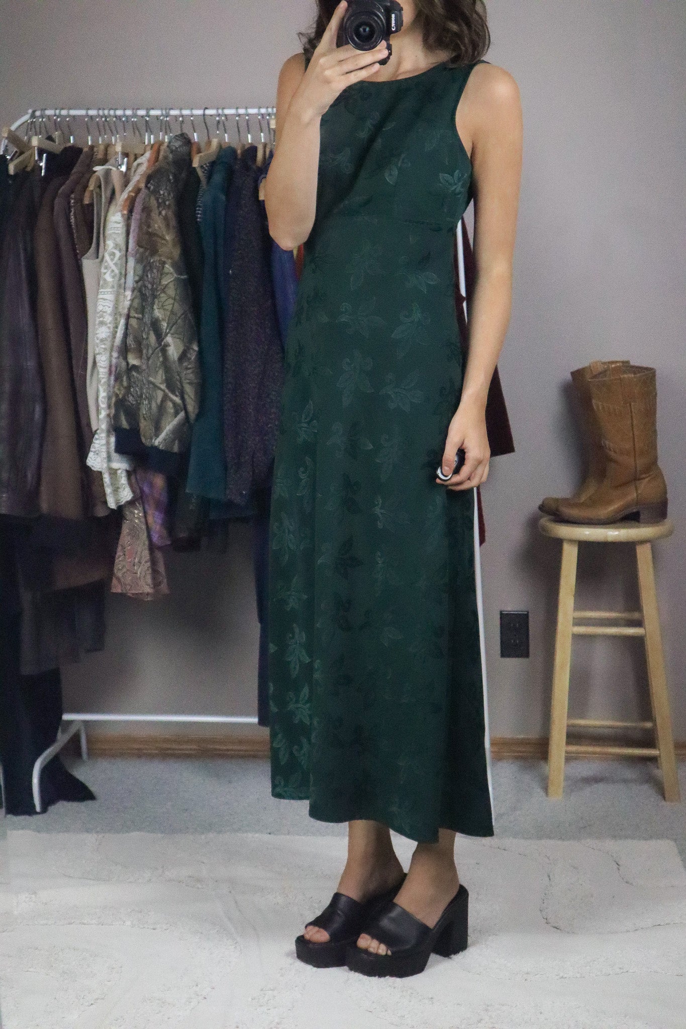Made in USA x Vintage x Brocade Maxi Dress (4/6)