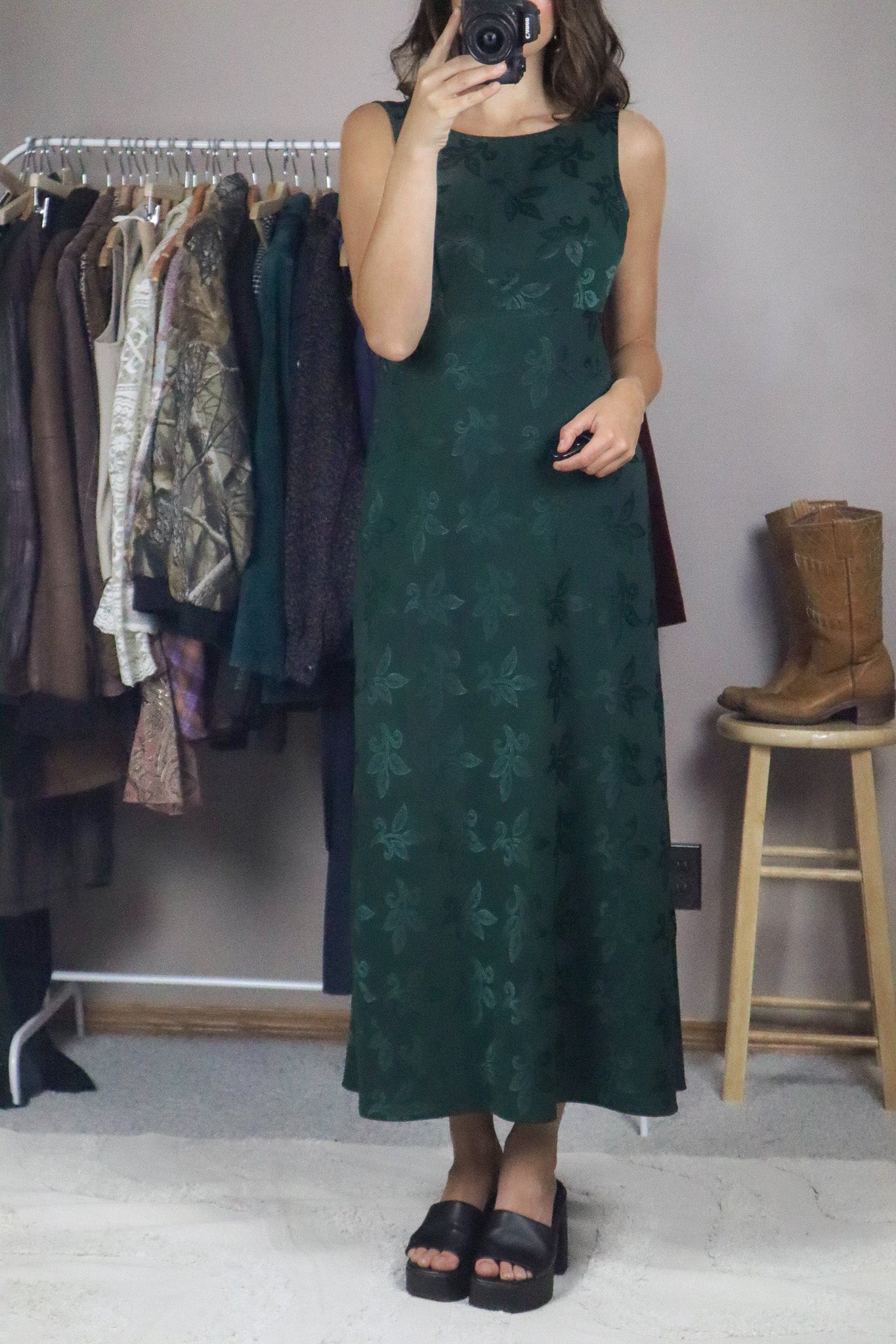 Made in USA x Vintage x Brocade Maxi Dress (4/6)