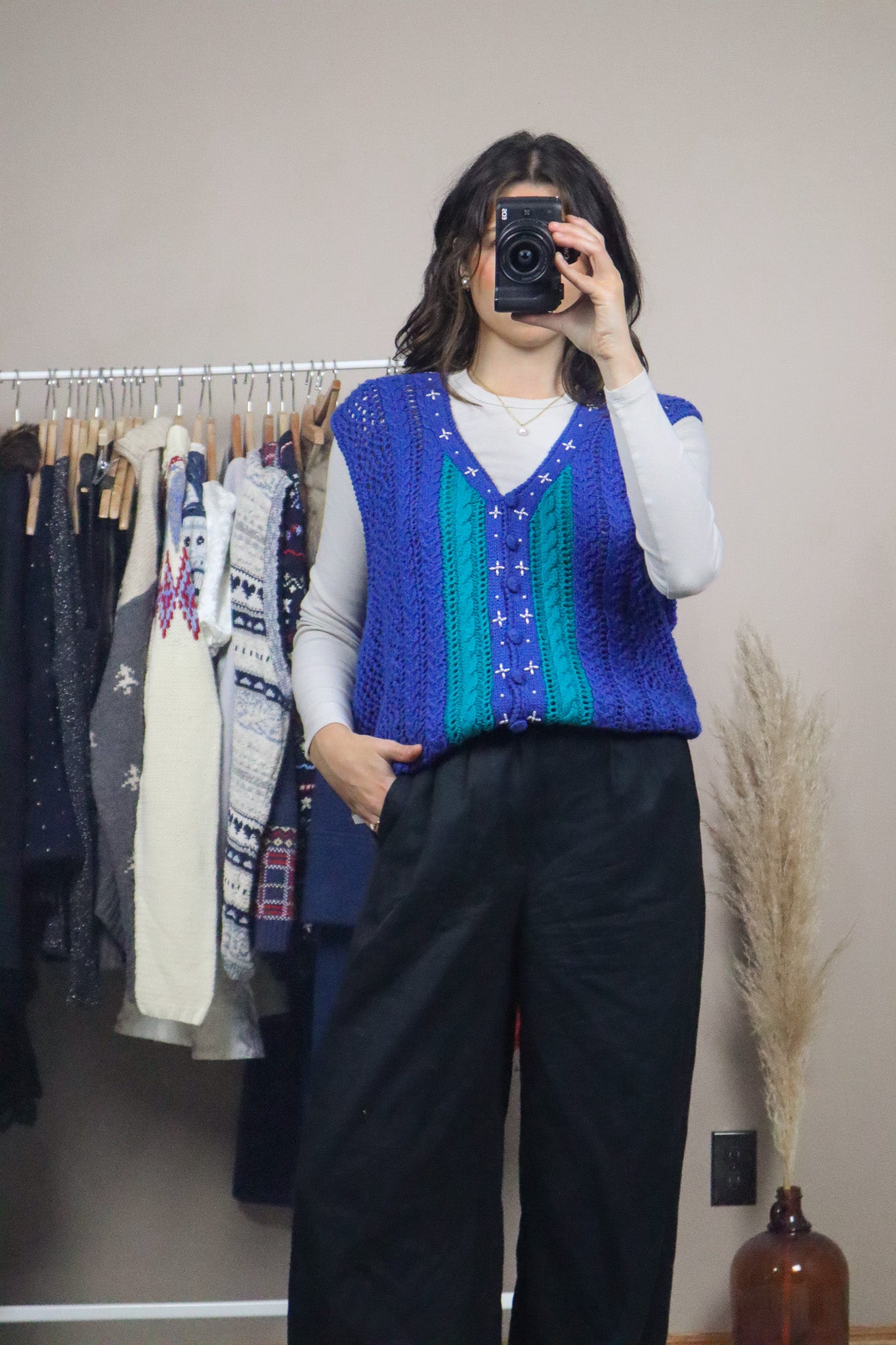 Vintage x Deadstock x Beaded Knit Sweater Vest (XL)