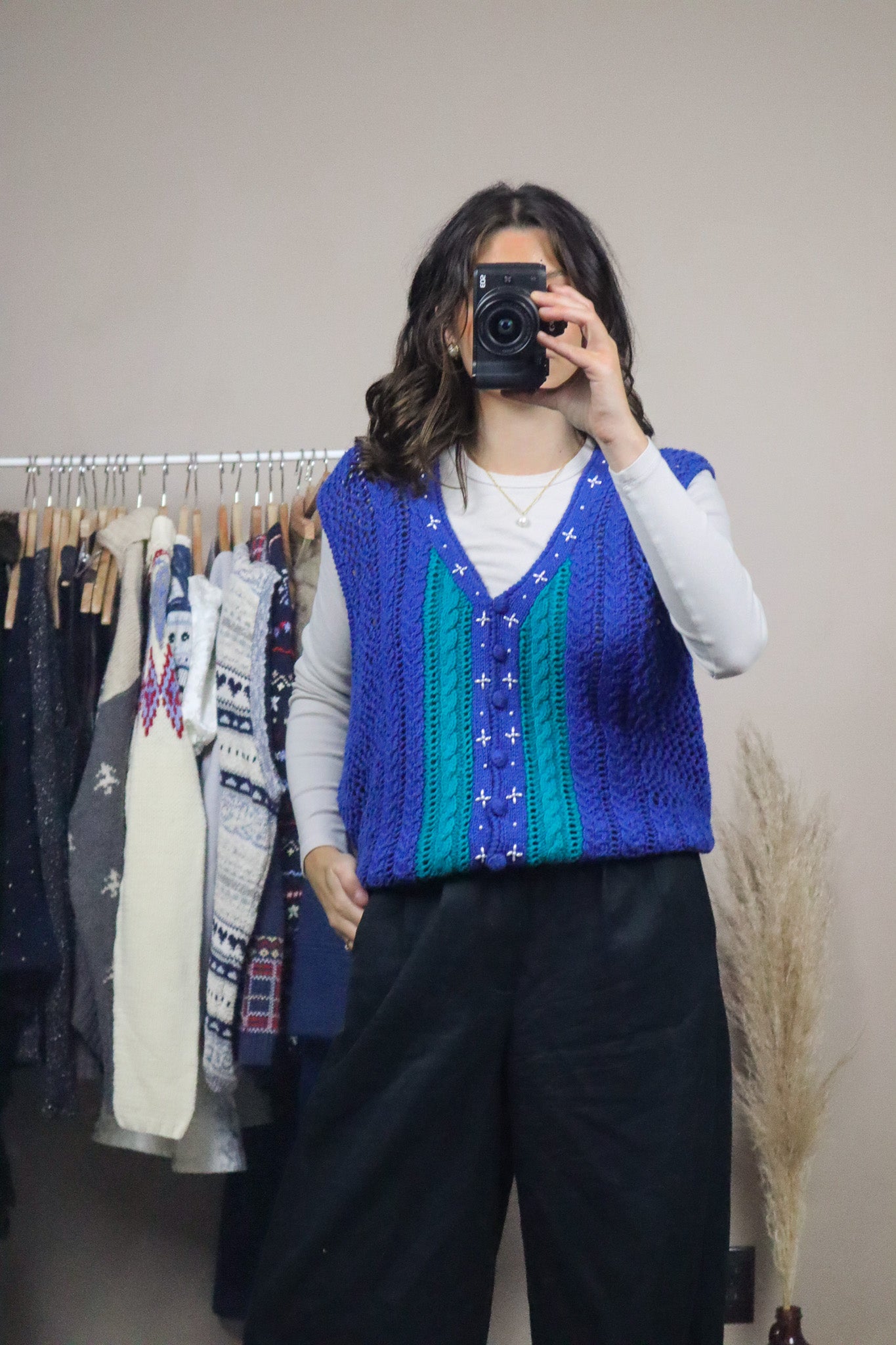 Vintage x Deadstock x Beaded Knit Sweater Vest (XL)