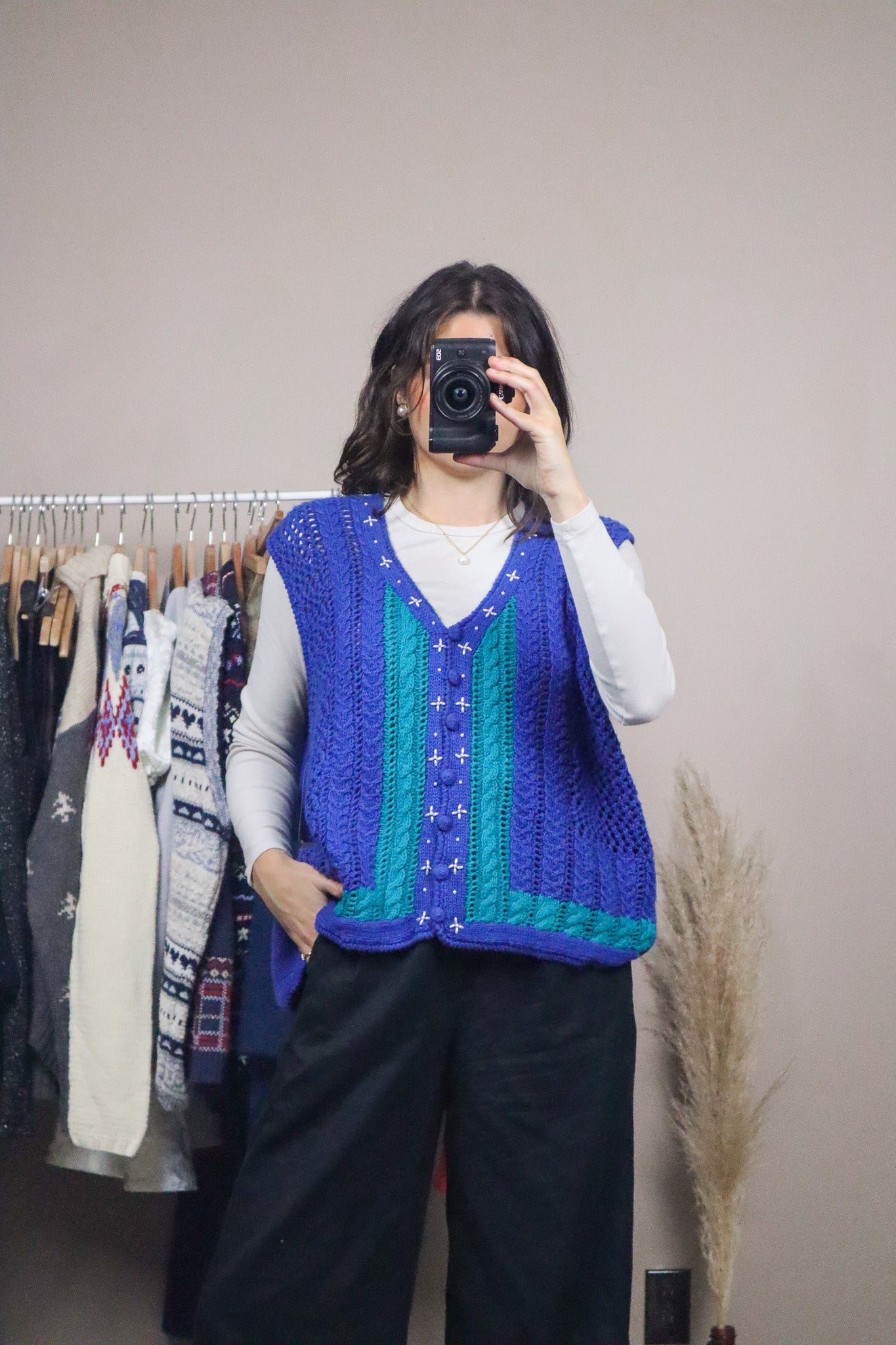Vintage x Deadstock x Beaded Knit Sweater Vest (XL)