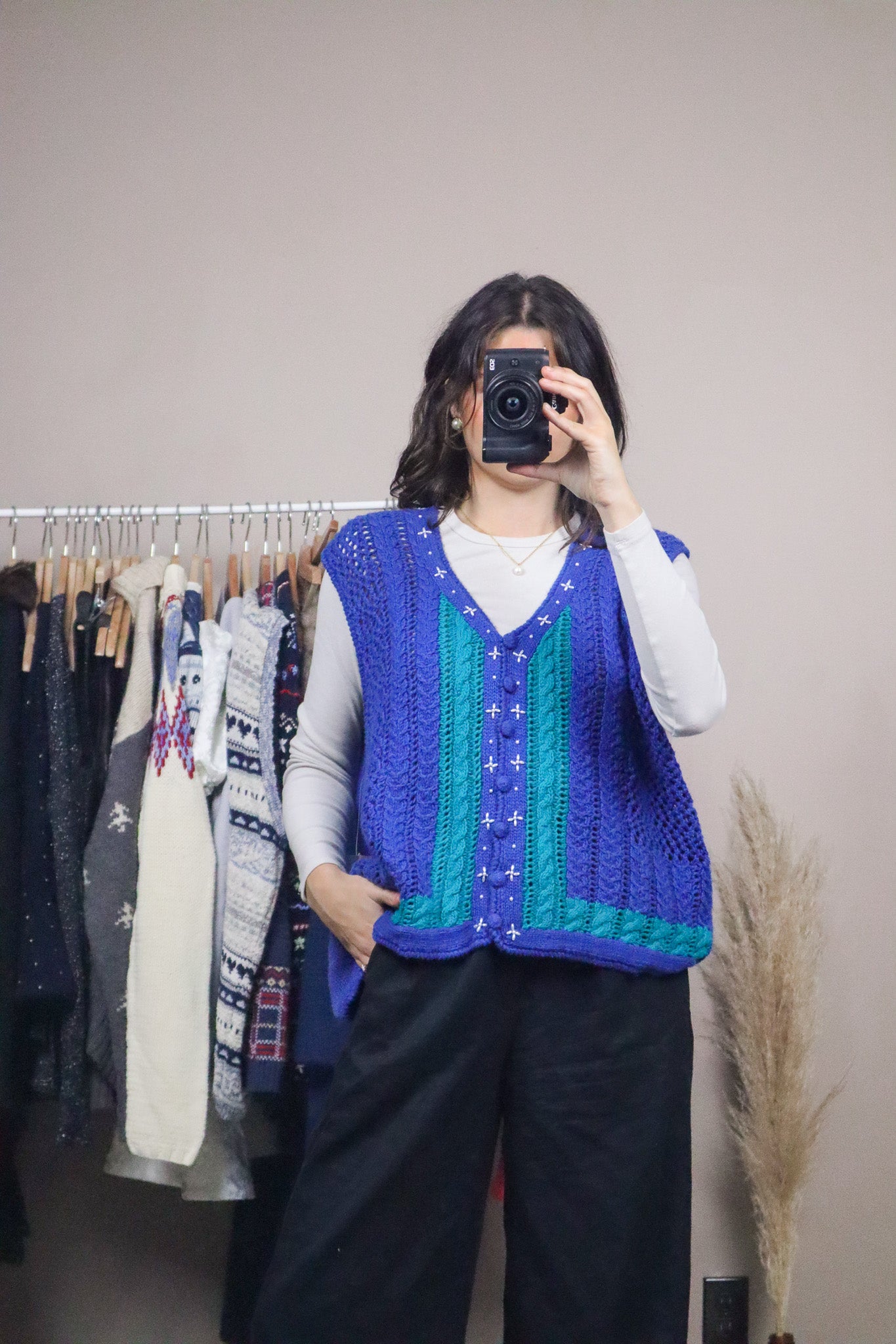Vintage x Deadstock x Beaded Knit Sweater Vest (XL)