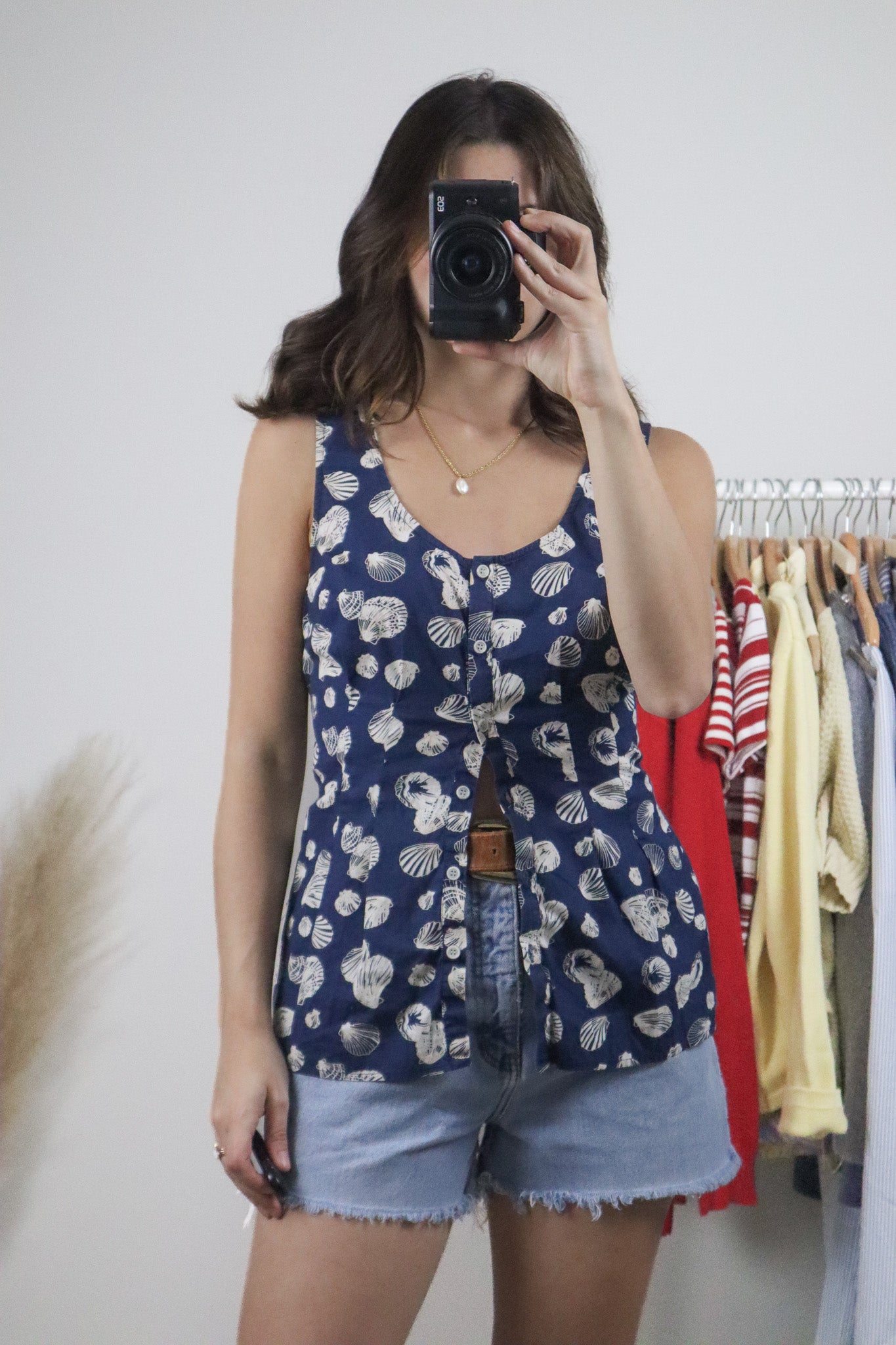 Vintage x Seashell Button Tie Top (6/8)