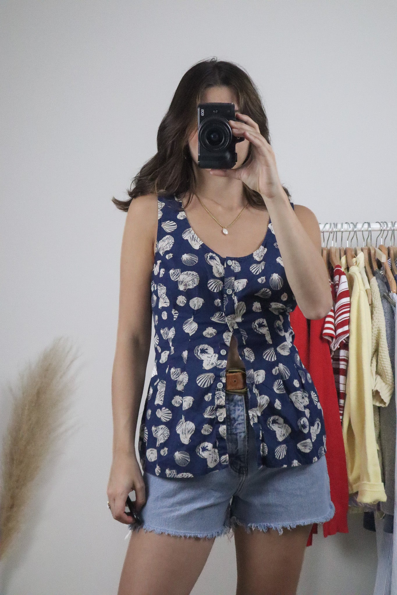 Vintage x Seashell Button Tie Top (6/8)