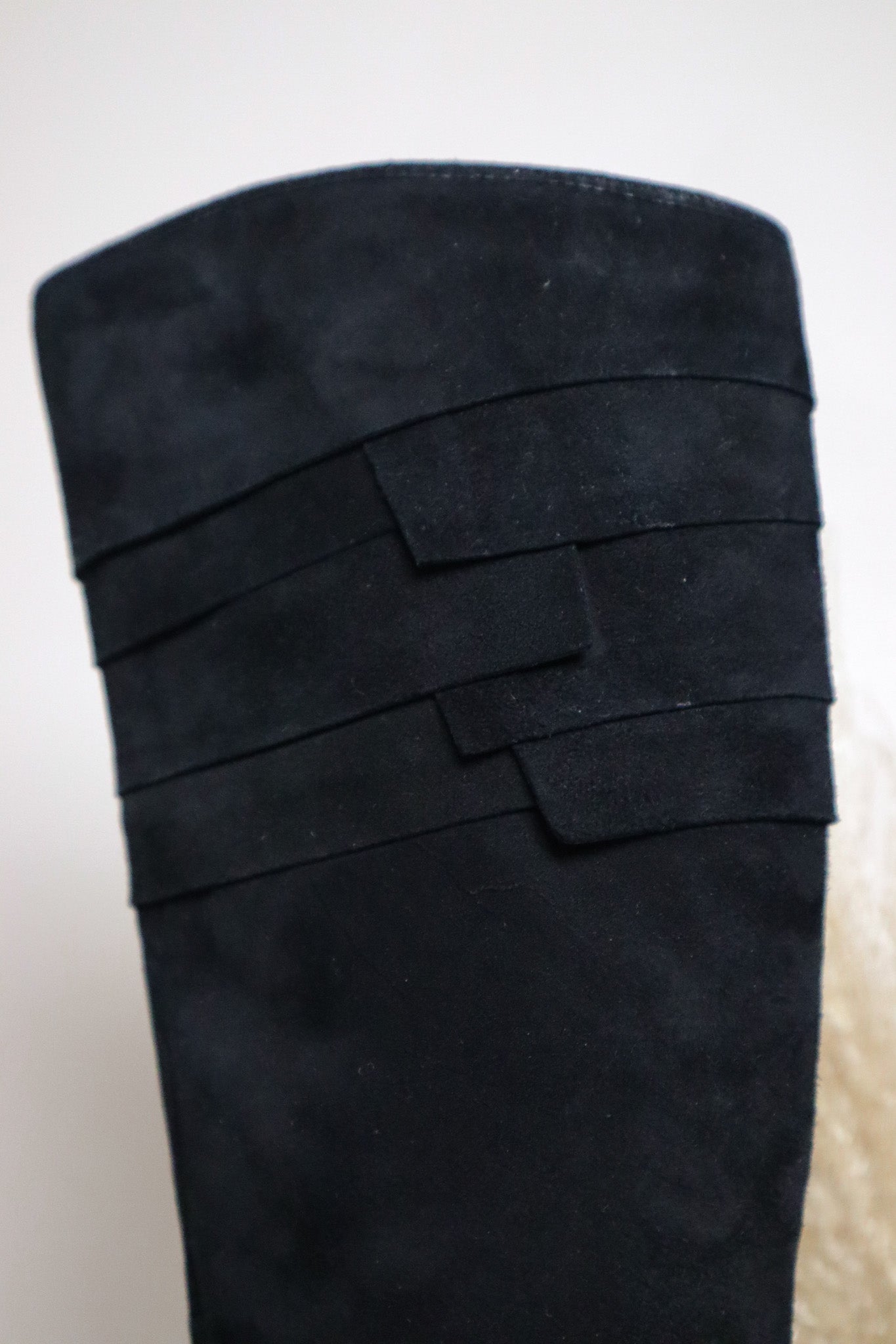 Vintage x Suede Boots (6/6.5)