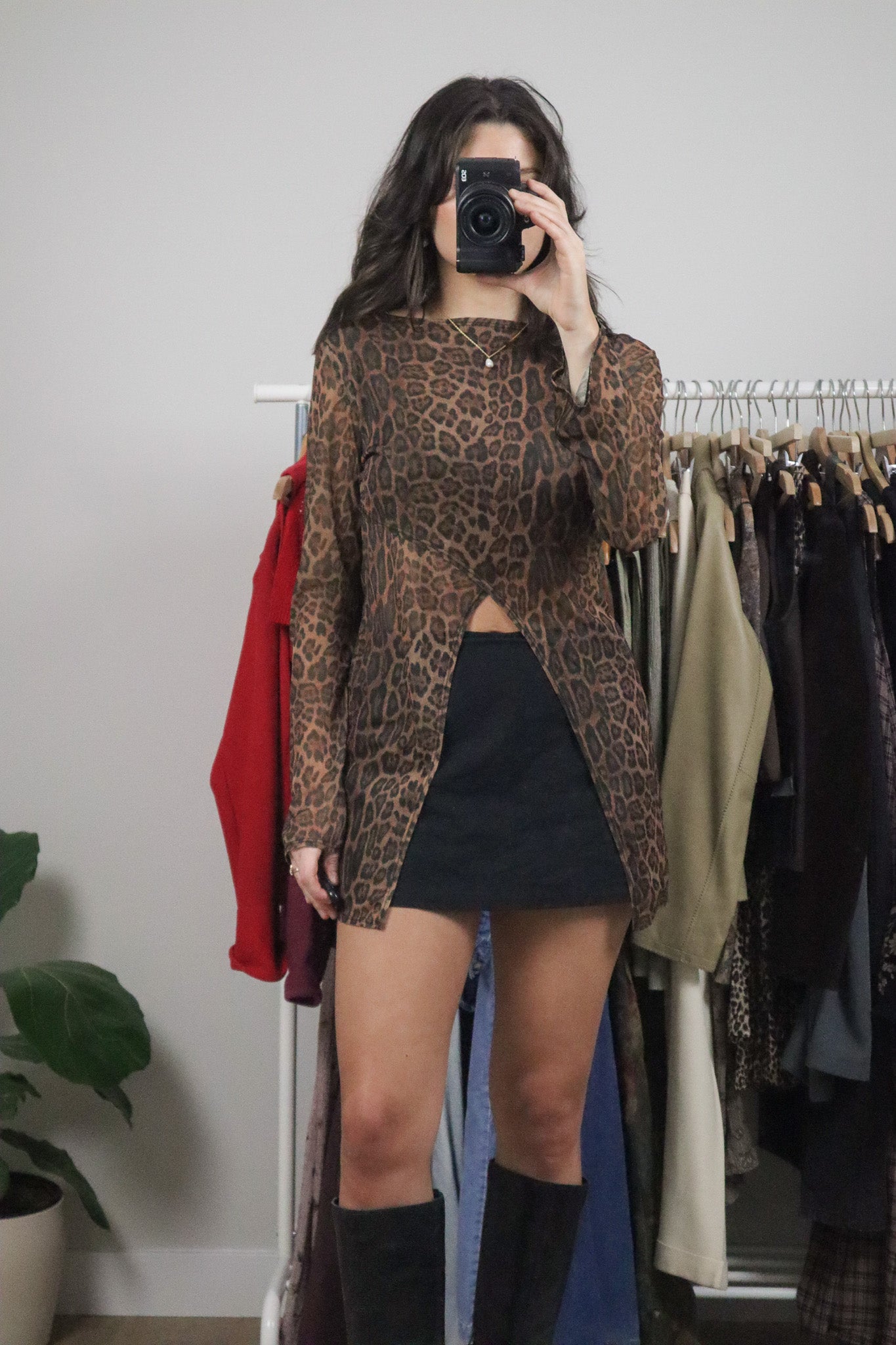 Made in USA x Vintage x Mesh Cheetah Long-Sleeve (M)