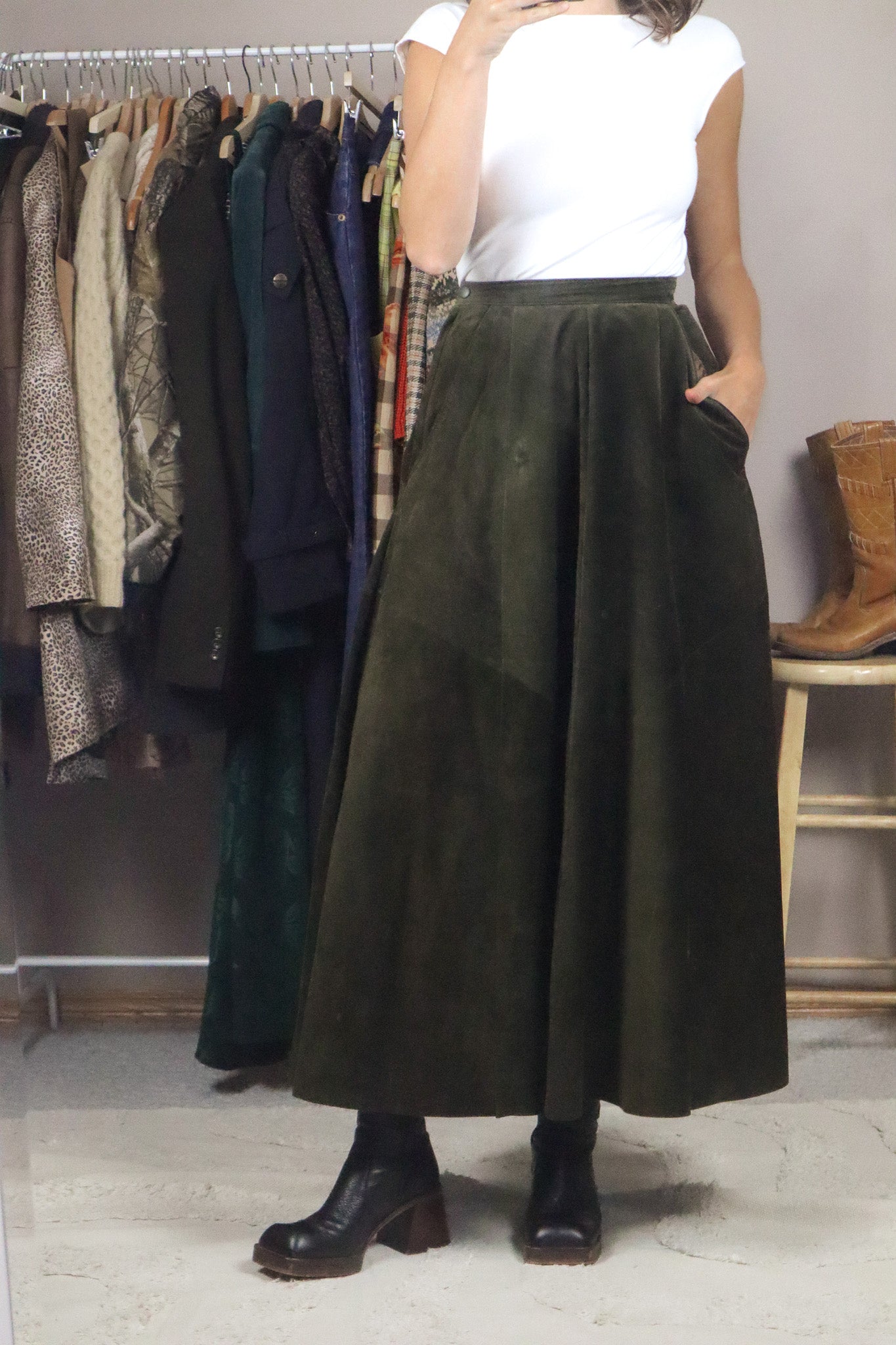 Vintage x Suede Skirt (XXS/XS)