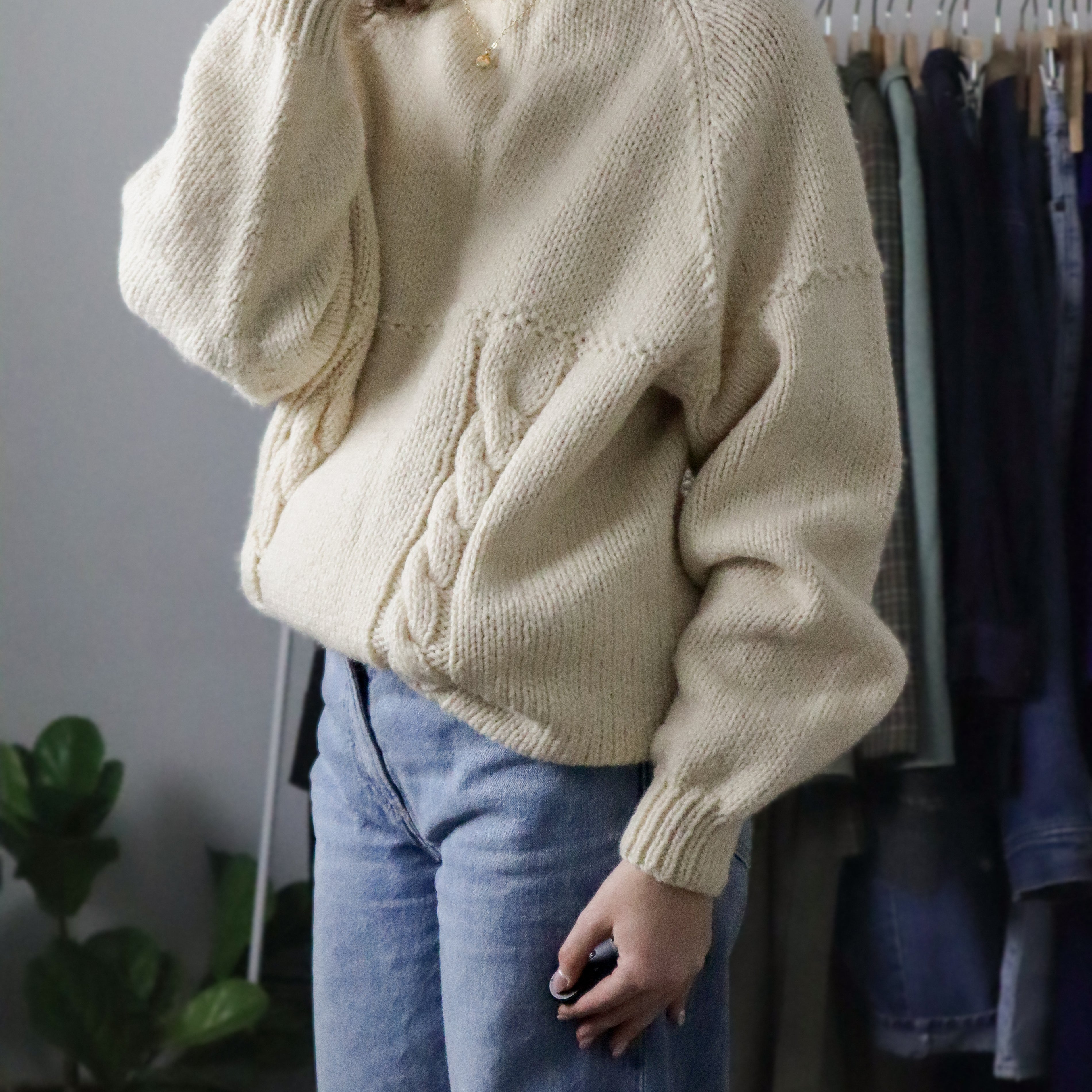 Handknit x Wool-blend Chunky Knit (S/M)