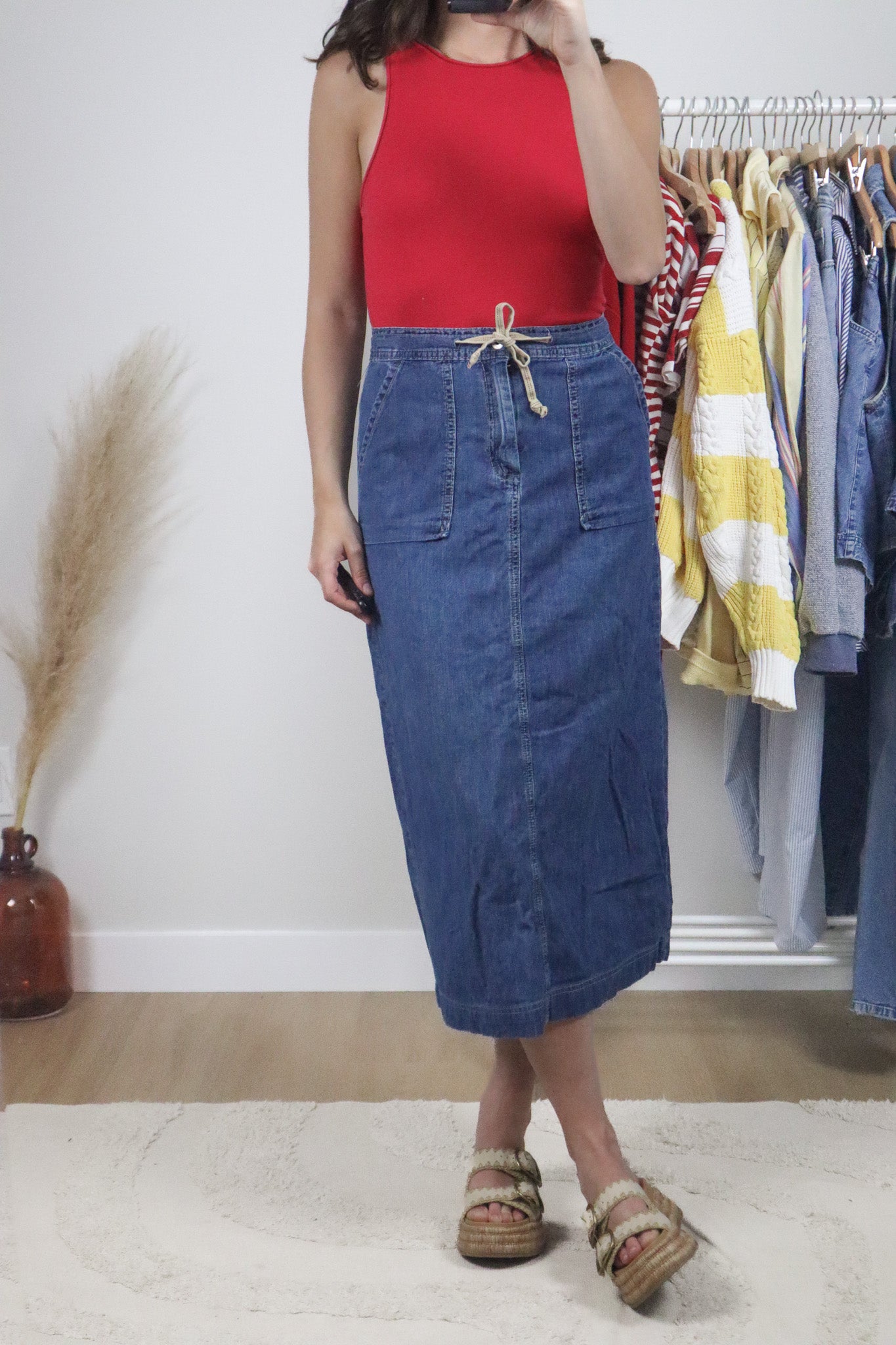 Made in Canada x Vintage x Tommy Hilfiger Denim Cargo Midi Skirt (2/4)