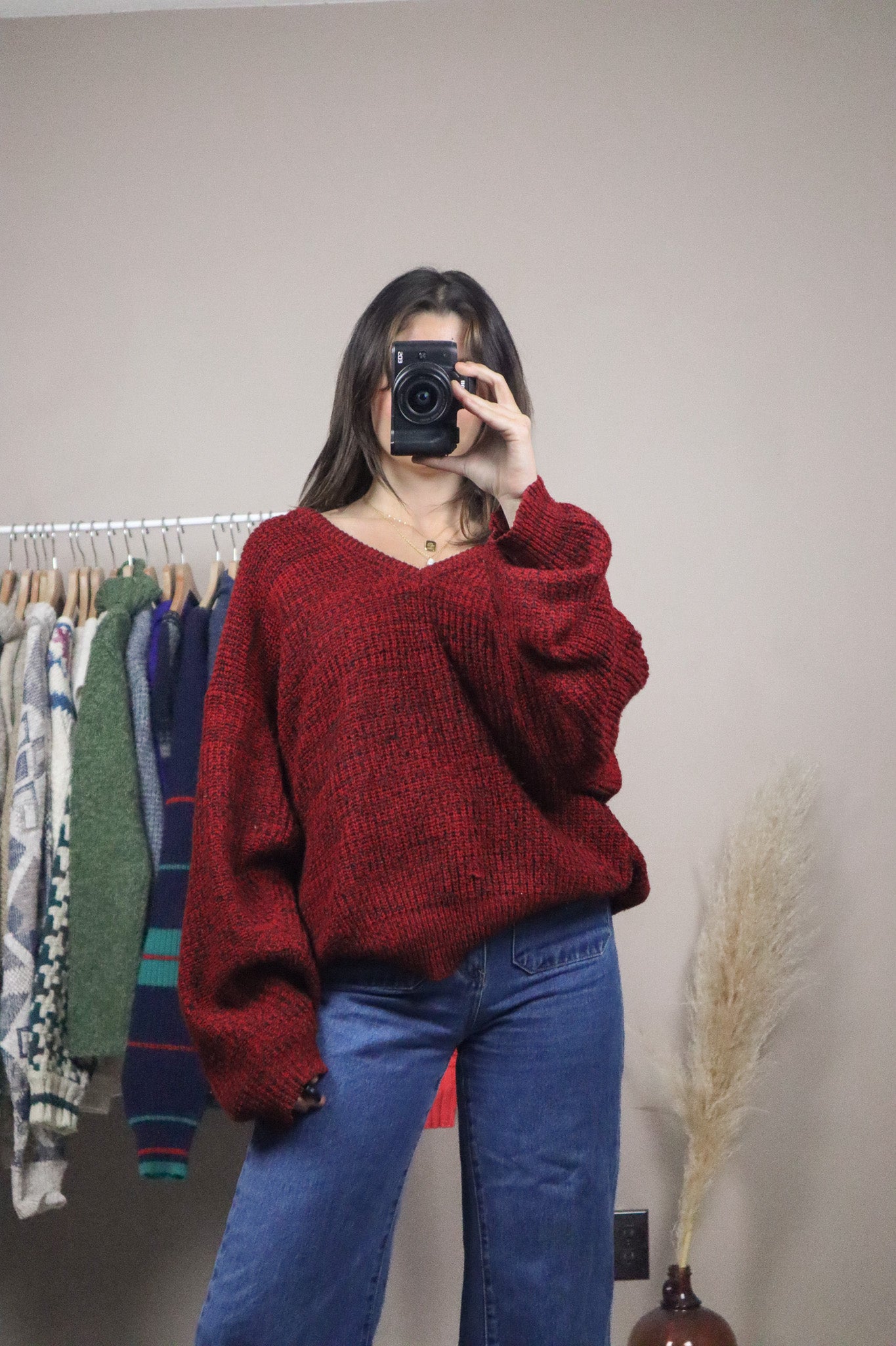 Made in Korea x Vintage x V-Neck Knit Sweater (L/XL)