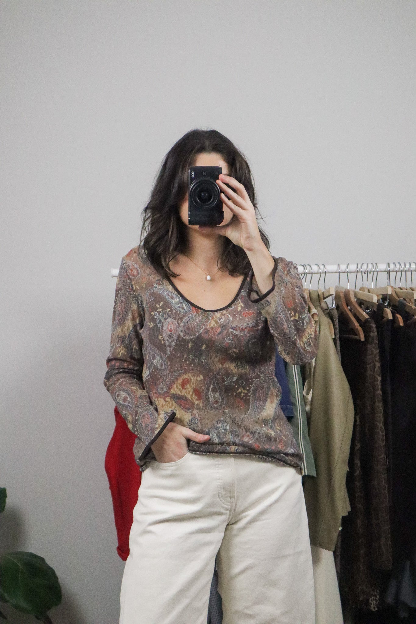 Made in Canada x Vintage x Paisley Lace Bell-Sleeve Top (M)