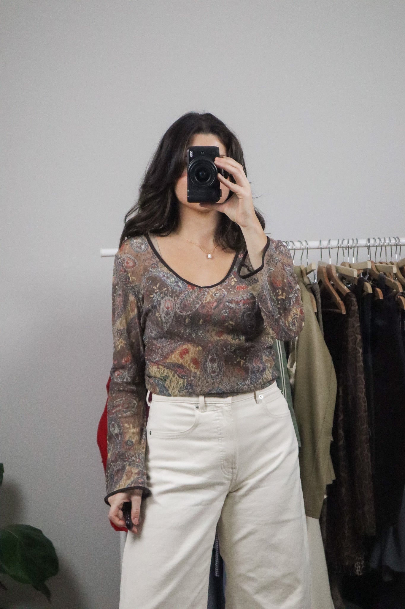 Made in Canada x Vintage x Paisley Lace Bell-Sleeve Top (M)
