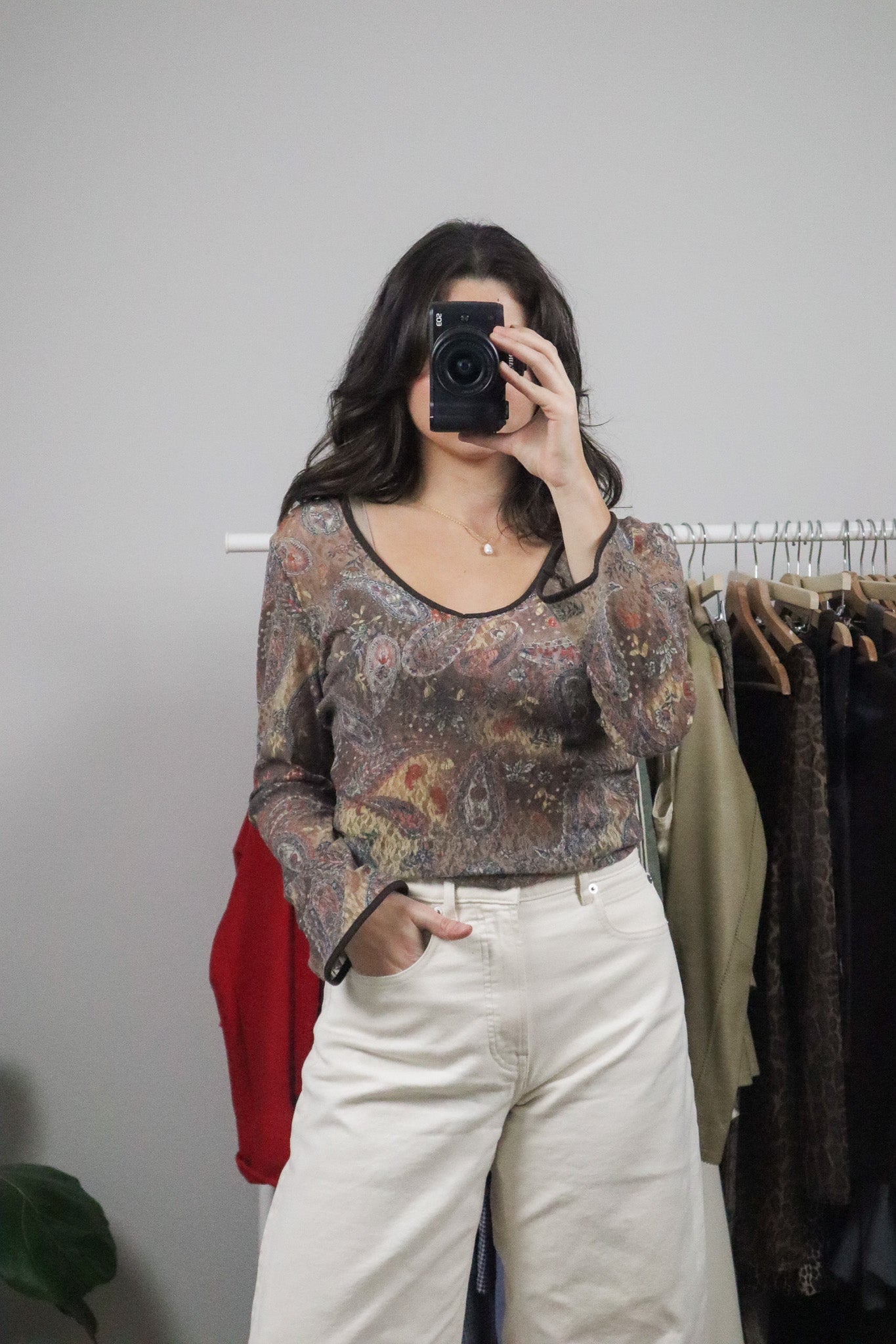 Made in Canada x Vintage x Paisley Lace Bell-Sleeve Top (M)