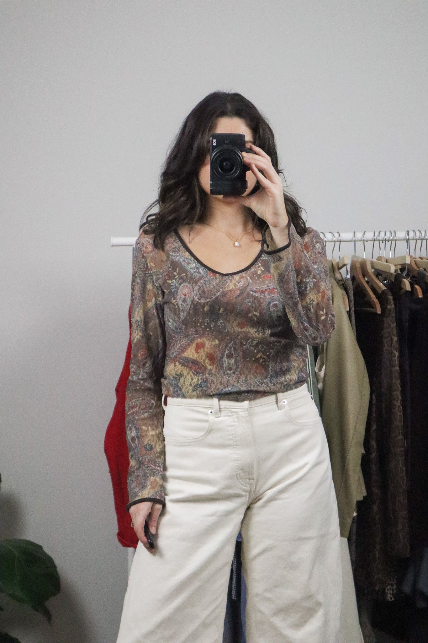 Made in Canada x Vintage x Paisley Lace Bell-Sleeve Top (M)