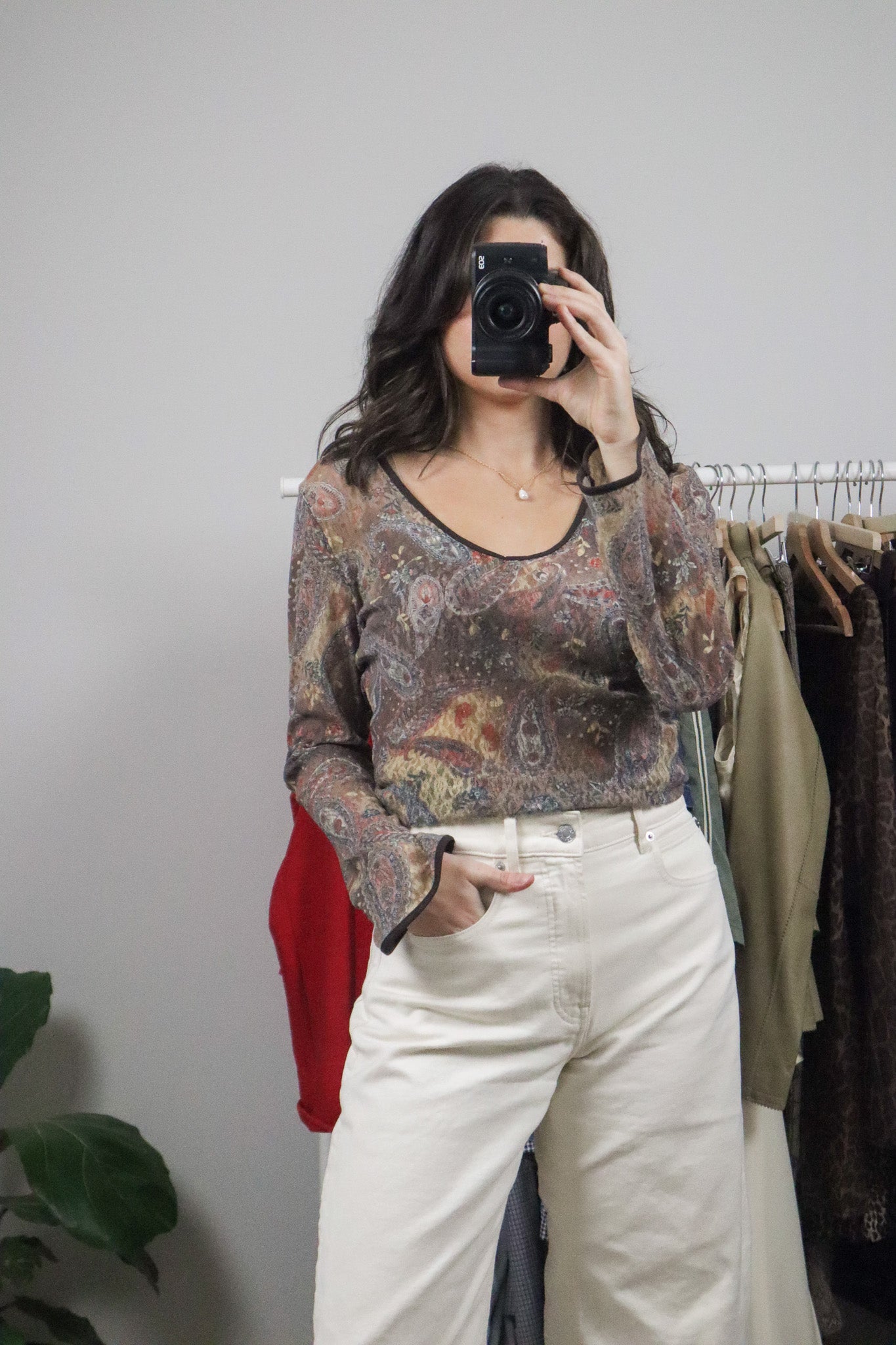 Made in Canada x Vintage x Paisley Lace Bell-Sleeve Top (M)