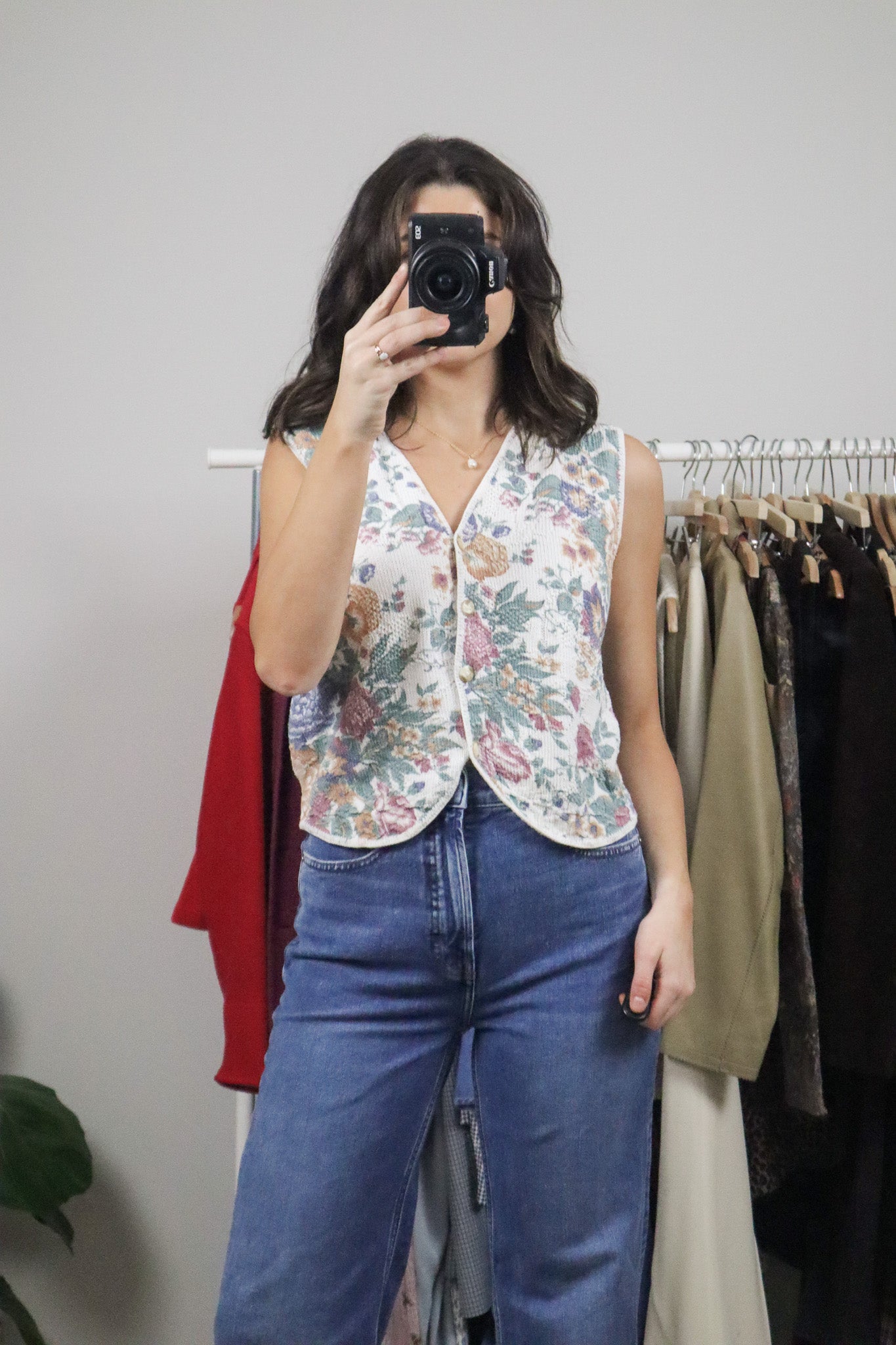 Made in USA x Vintage x Floral Knit Vest (M)